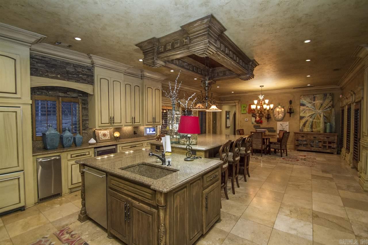 CHENAL DOWNS - Residential