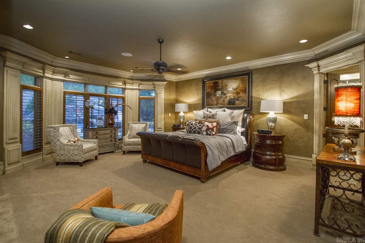 CHENAL DOWNS - Residential
