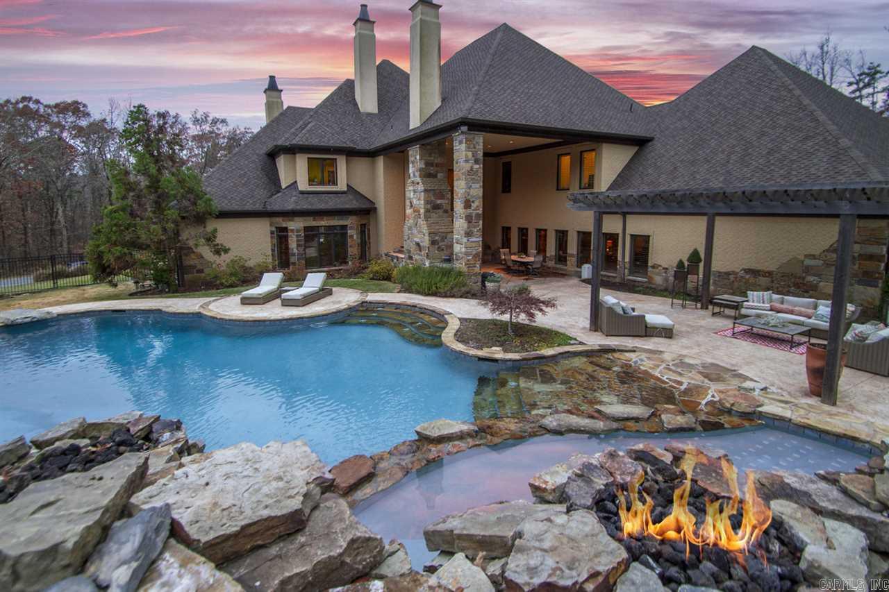 CHENAL DOWNS - Residential