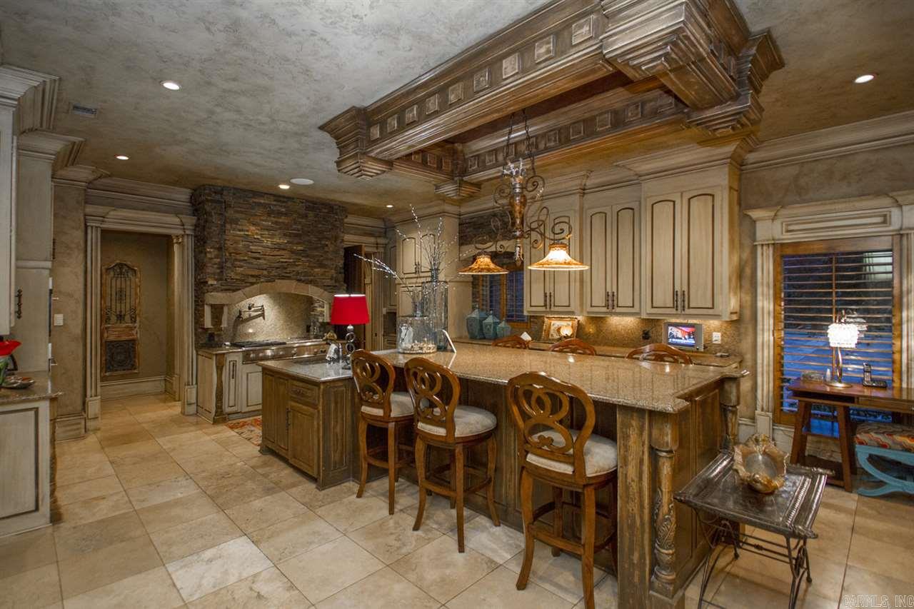 CHENAL DOWNS - Residential