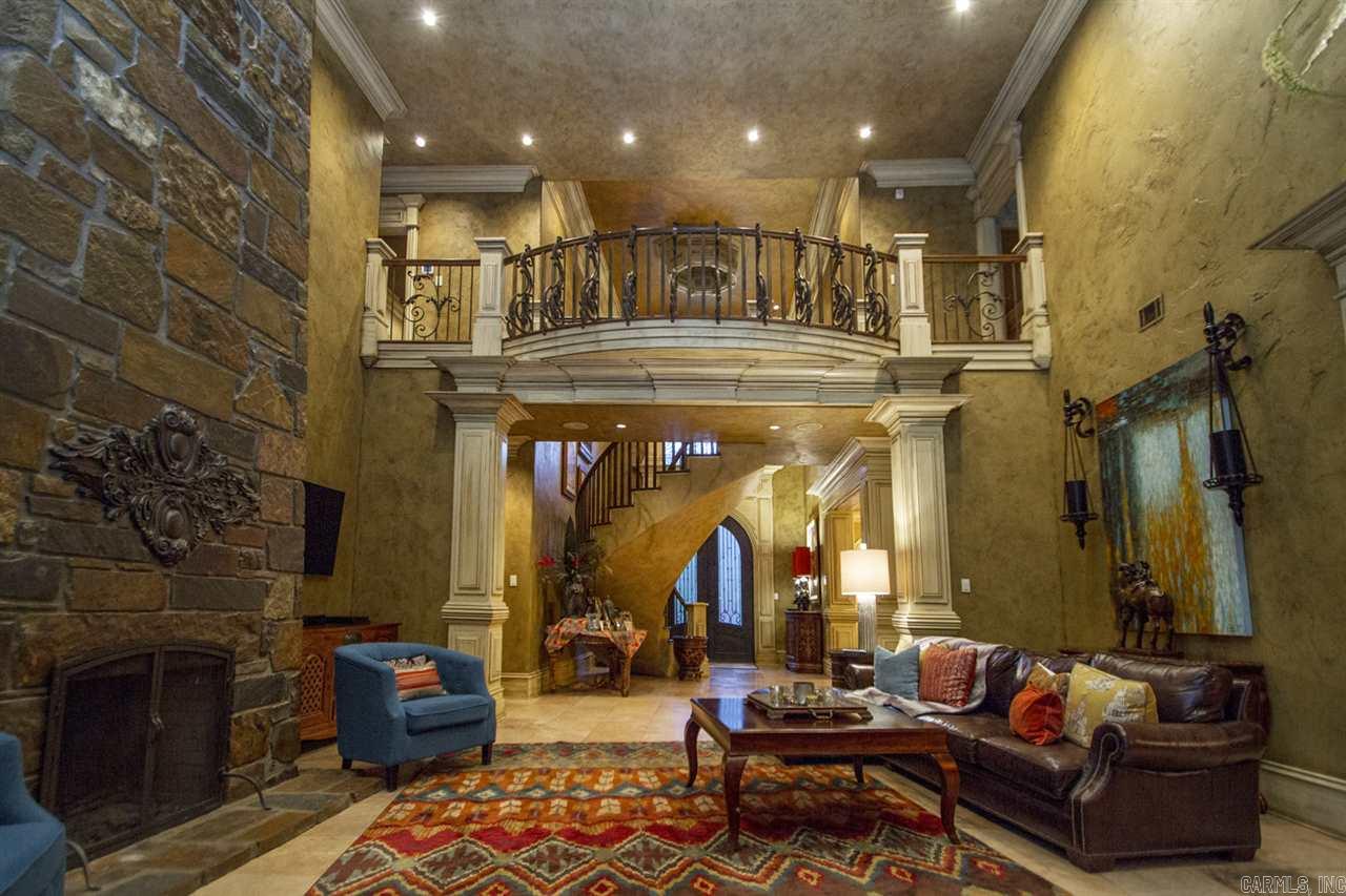 CHENAL DOWNS - Residential