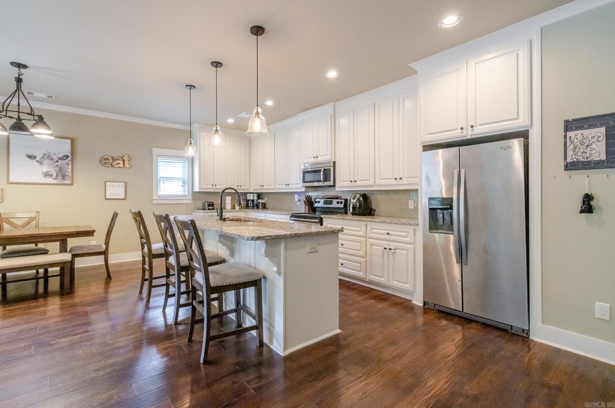 HALEY COURT - Residential