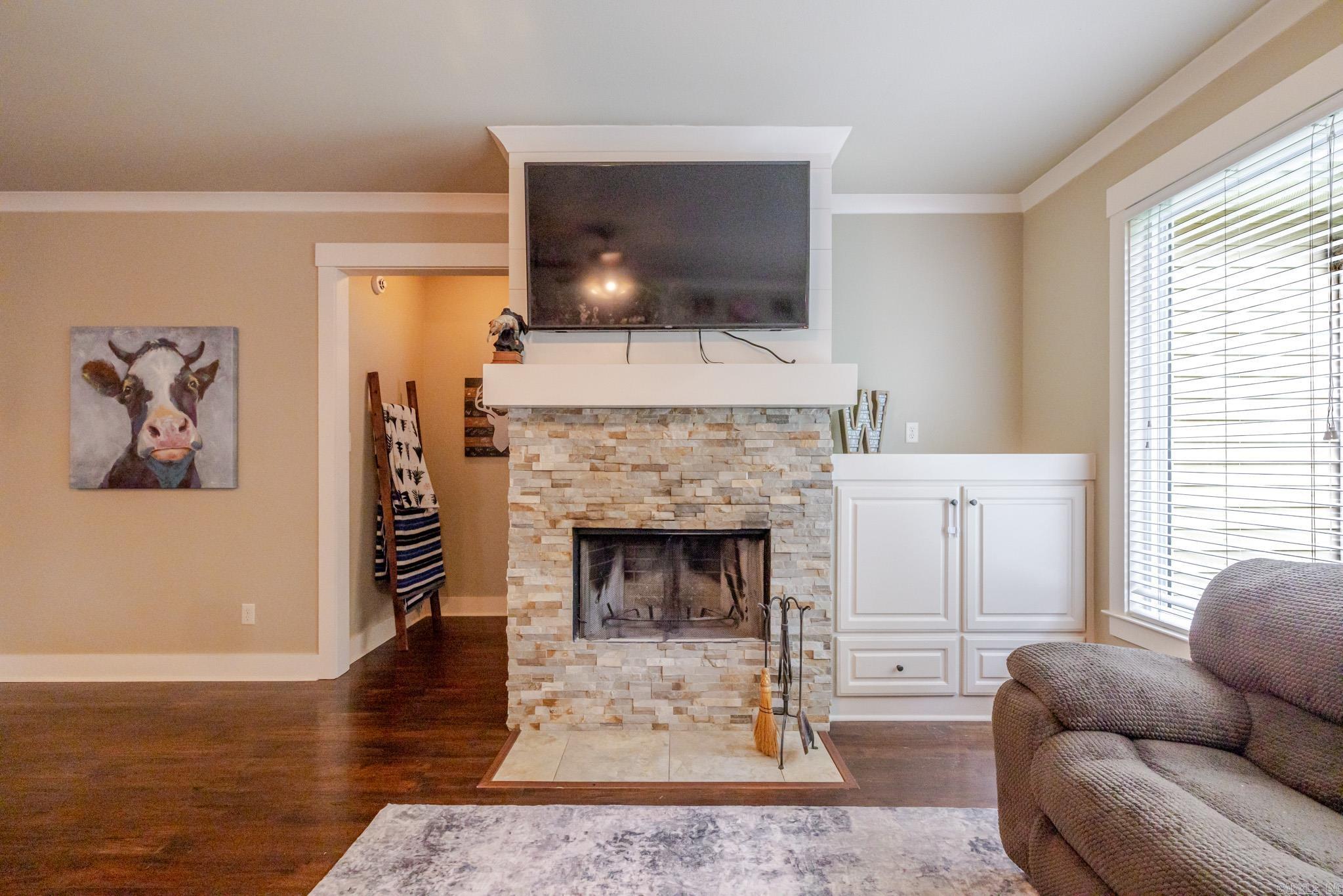 HALEY COURT - Residential