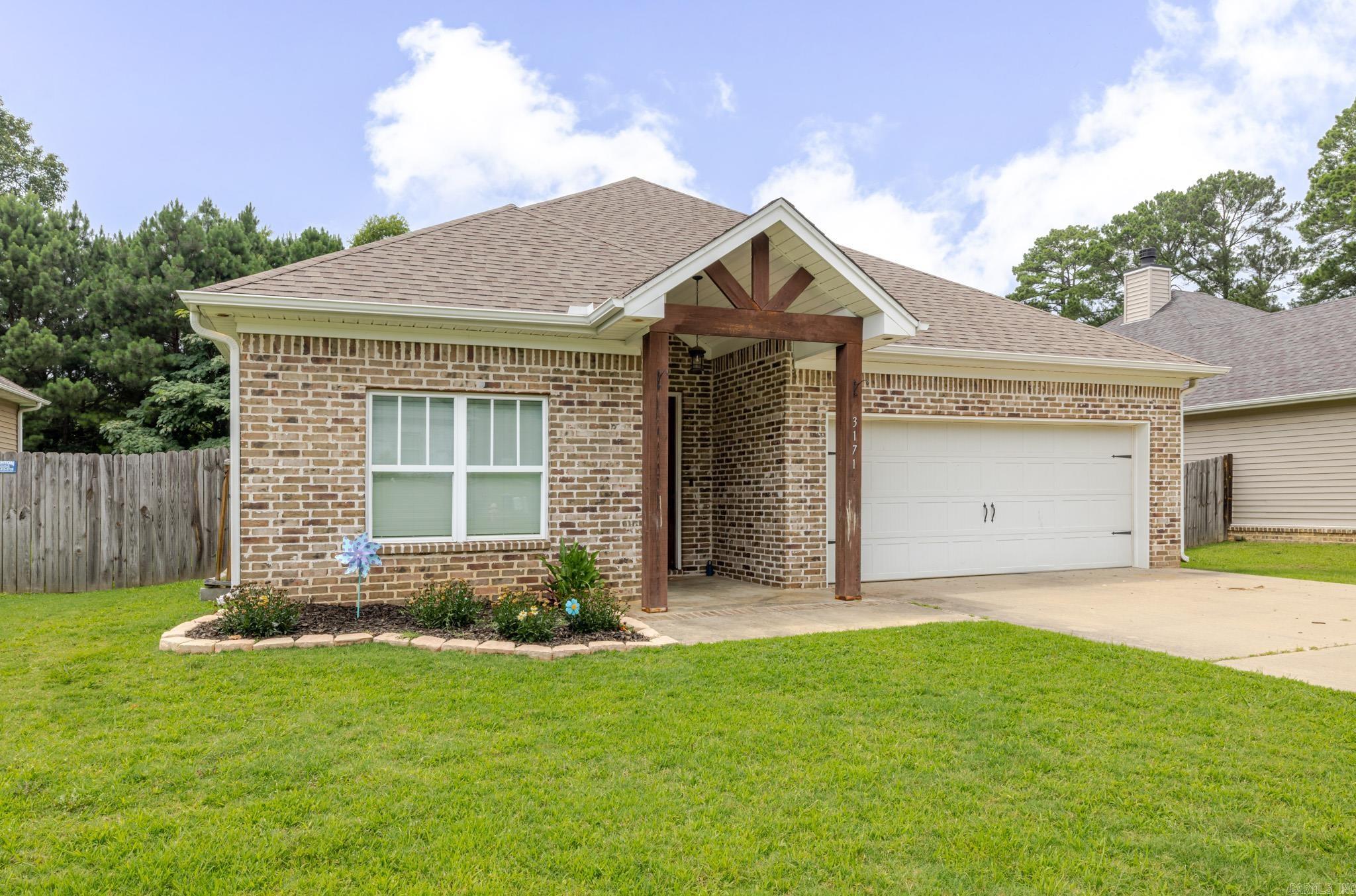 HALEY COURT - Residential