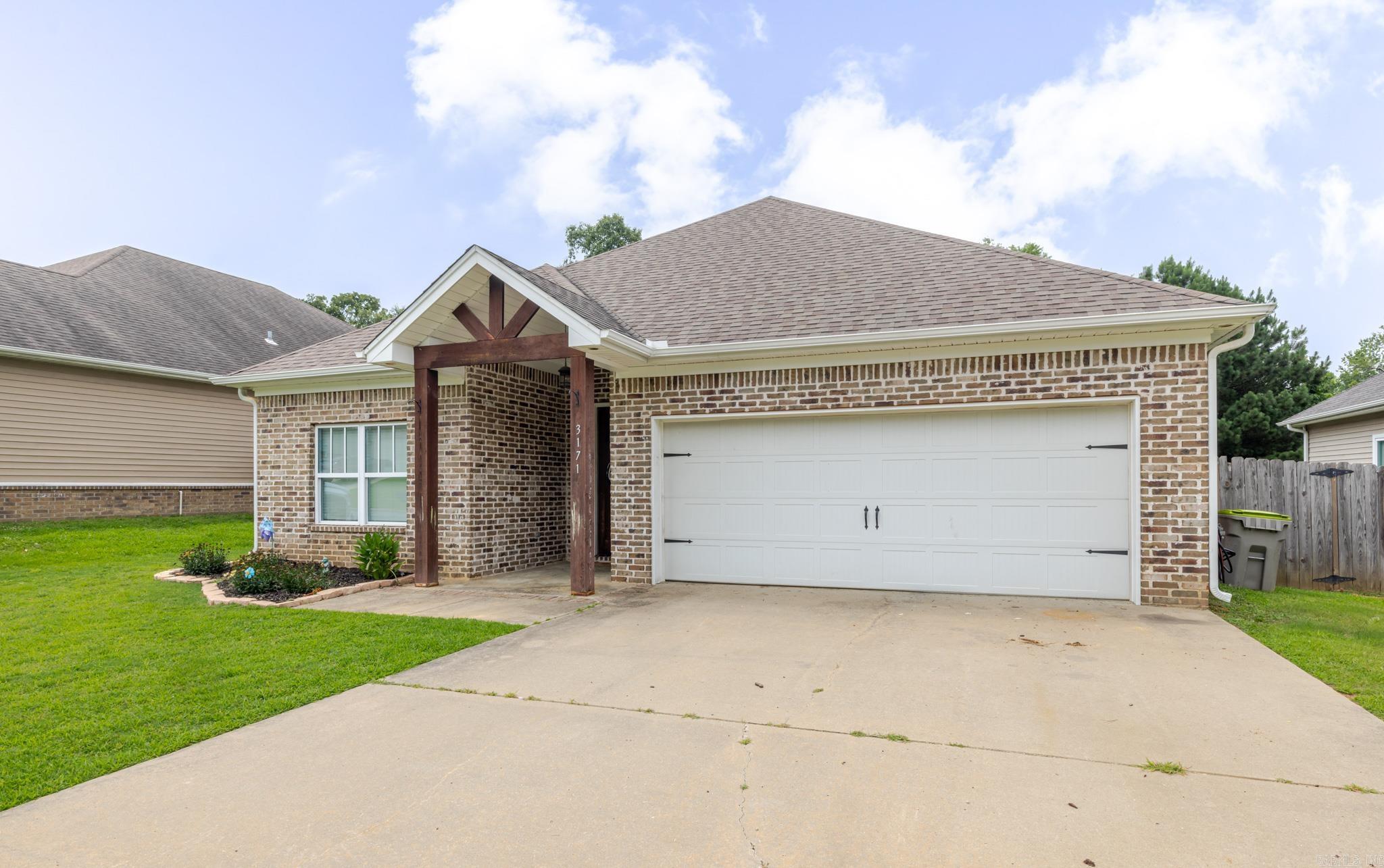 HALEY COURT - Residential