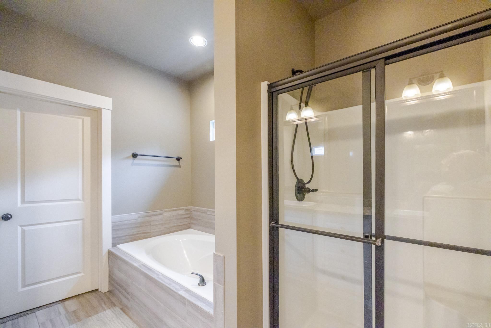 HALEY COURT - Residential