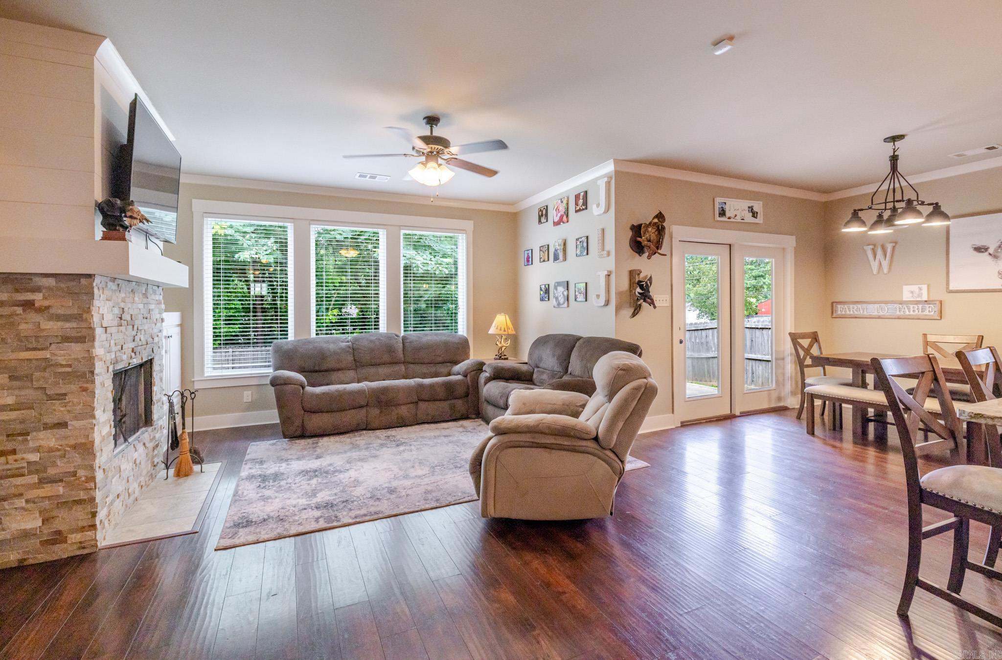 HALEY COURT - Residential
