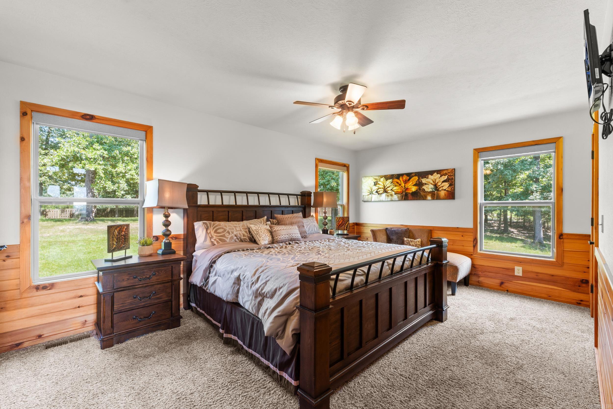 ROBINSON POINT ESTATES - Residential
