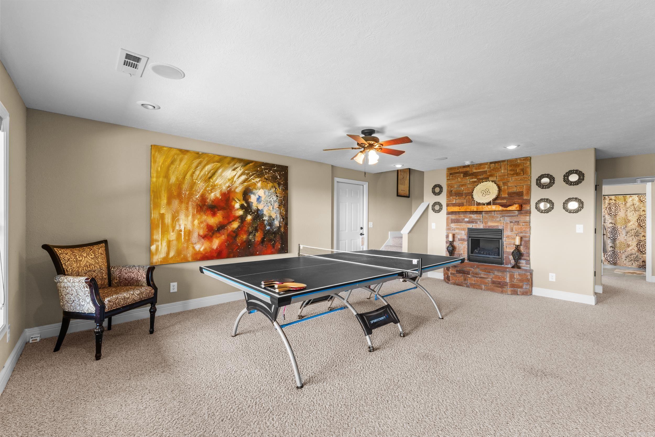 ROBINSON POINT ESTATES - Residential