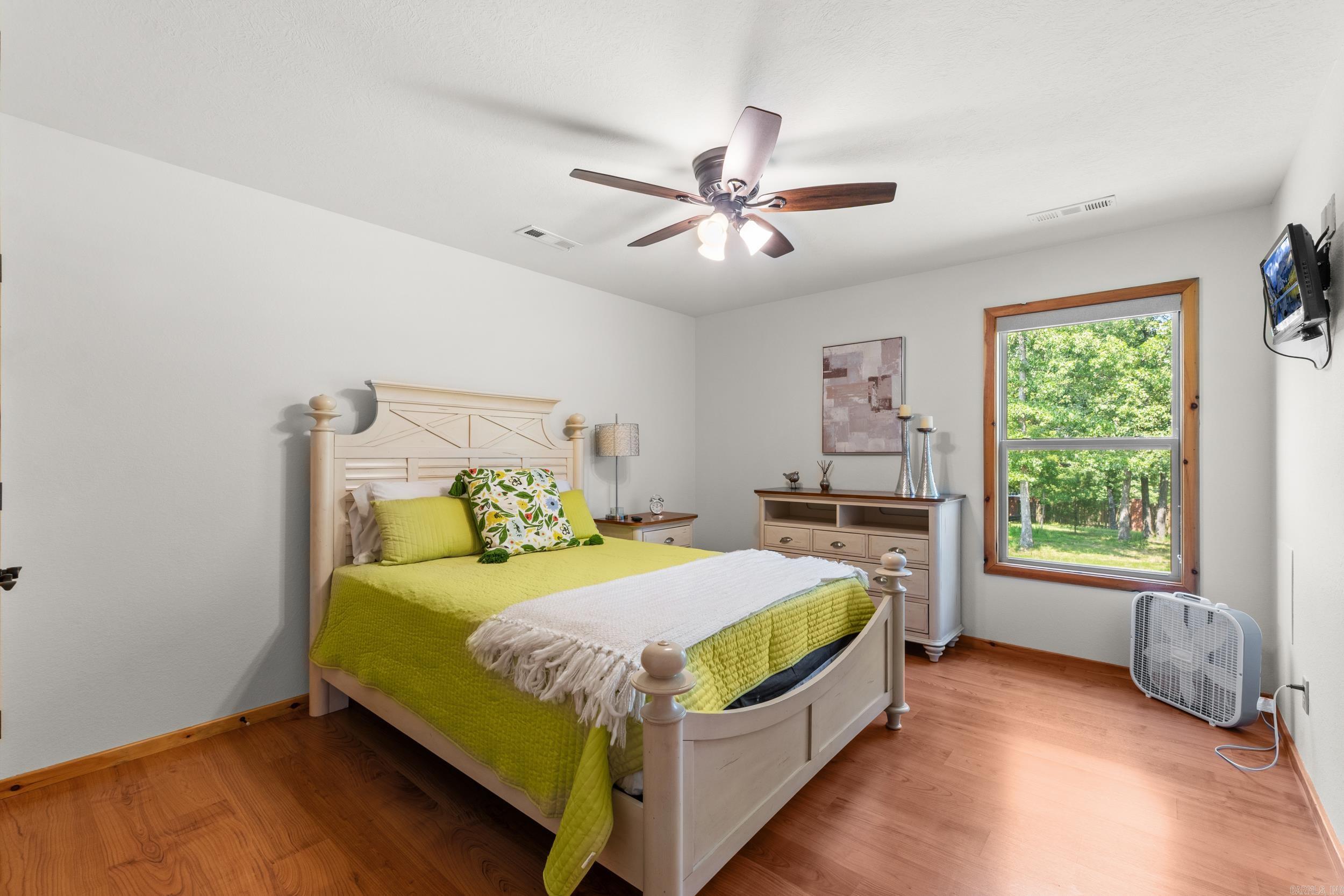 ROBINSON POINT ESTATES - Residential