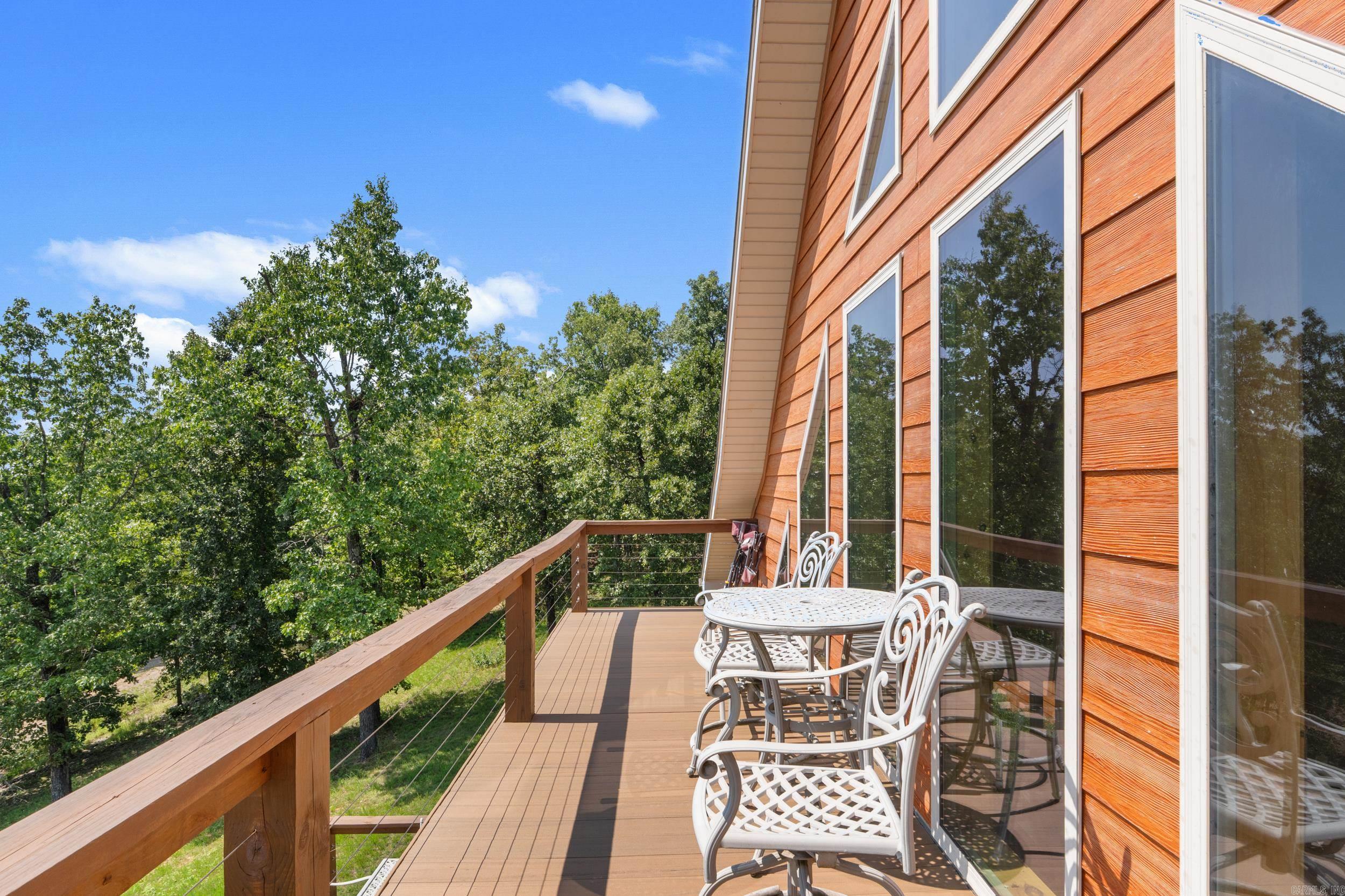 ROBINSON POINT ESTATES - Residential