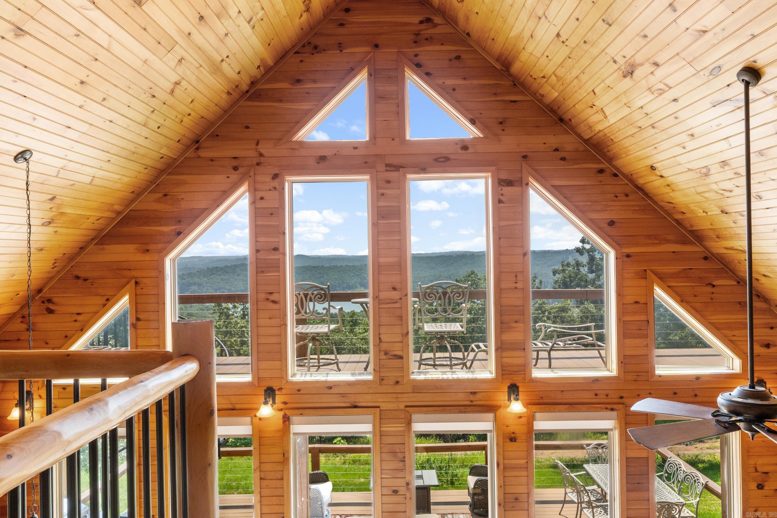 ROBINSON POINT ESTATES - Residential