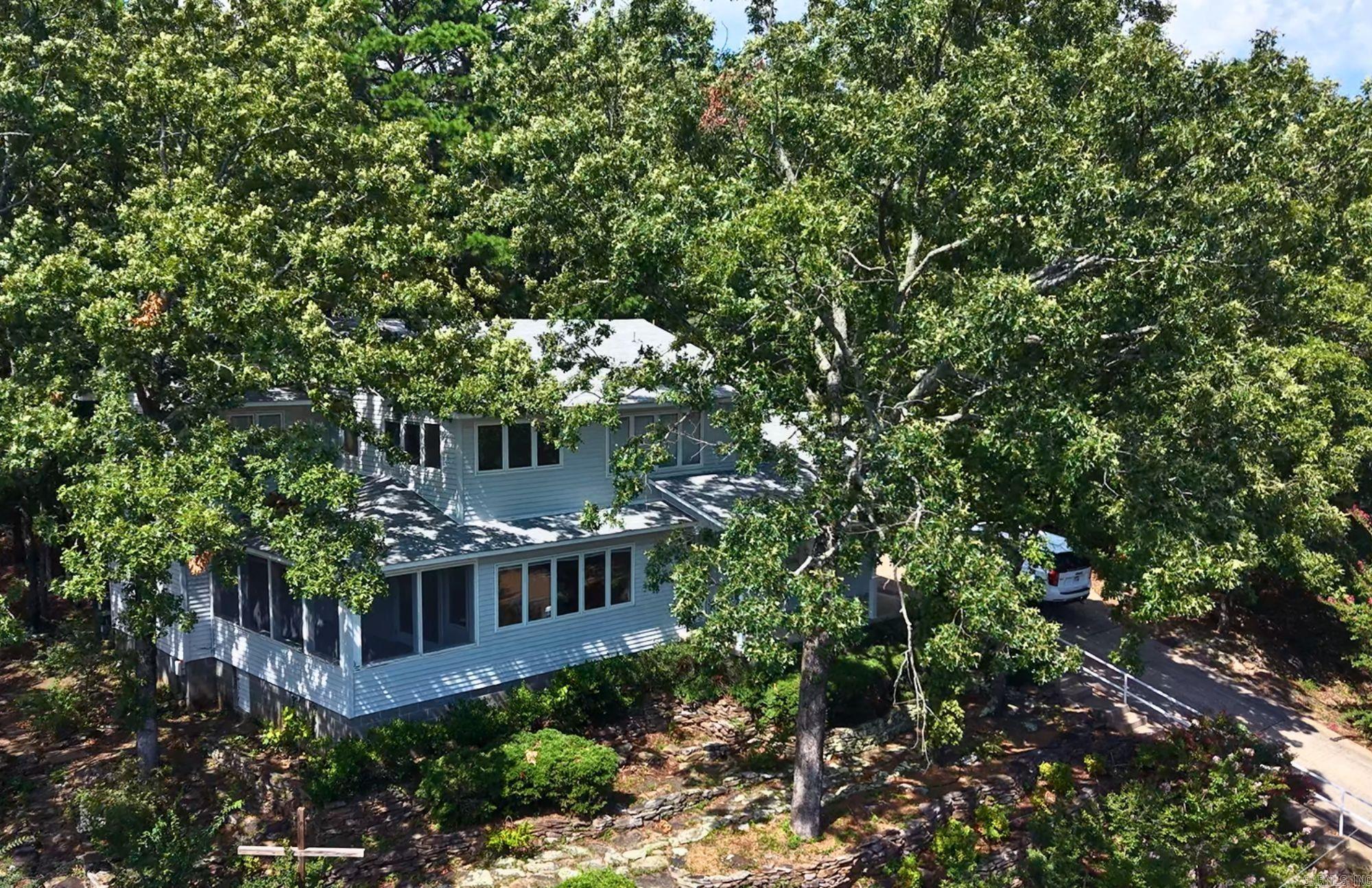 INDIAN HILLS - Residential