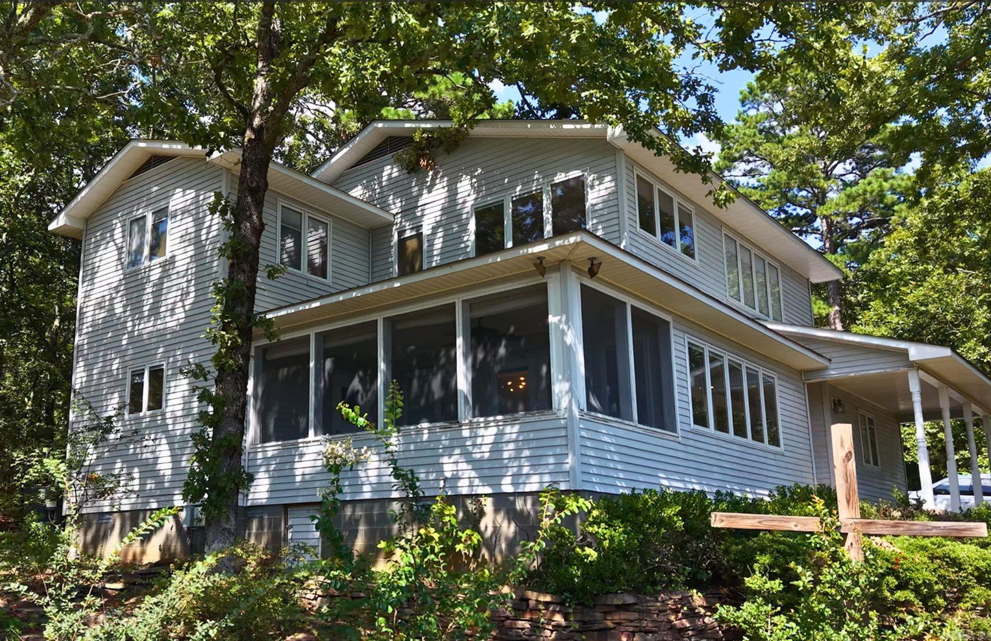 INDIAN HILLS - Residential