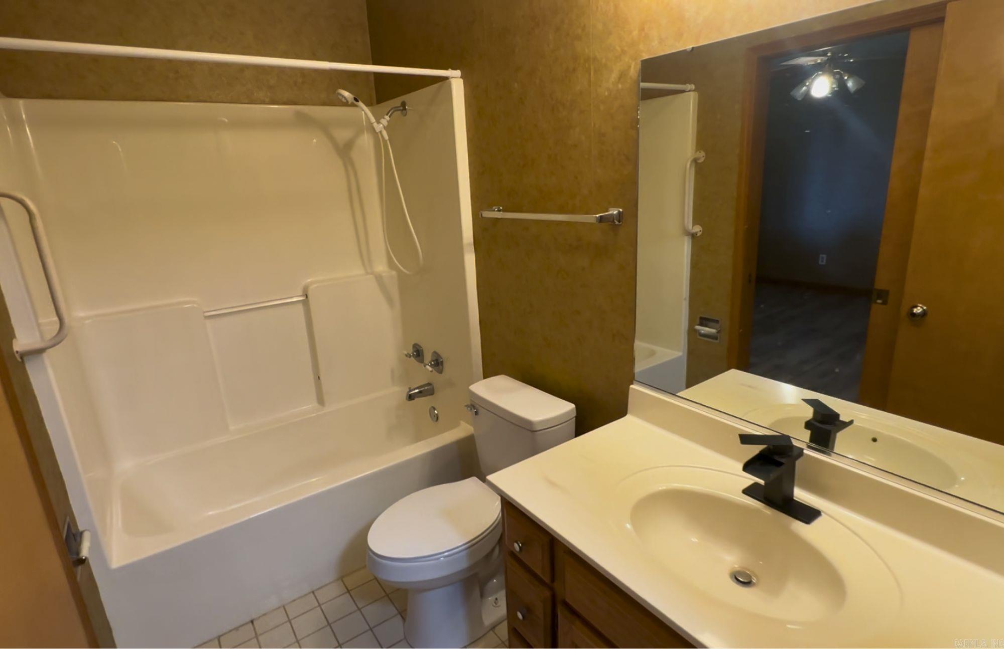 INDIAN HILLS - Residential