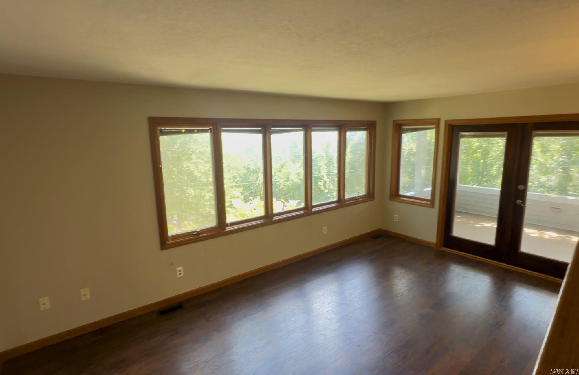 INDIAN HILLS - Residential