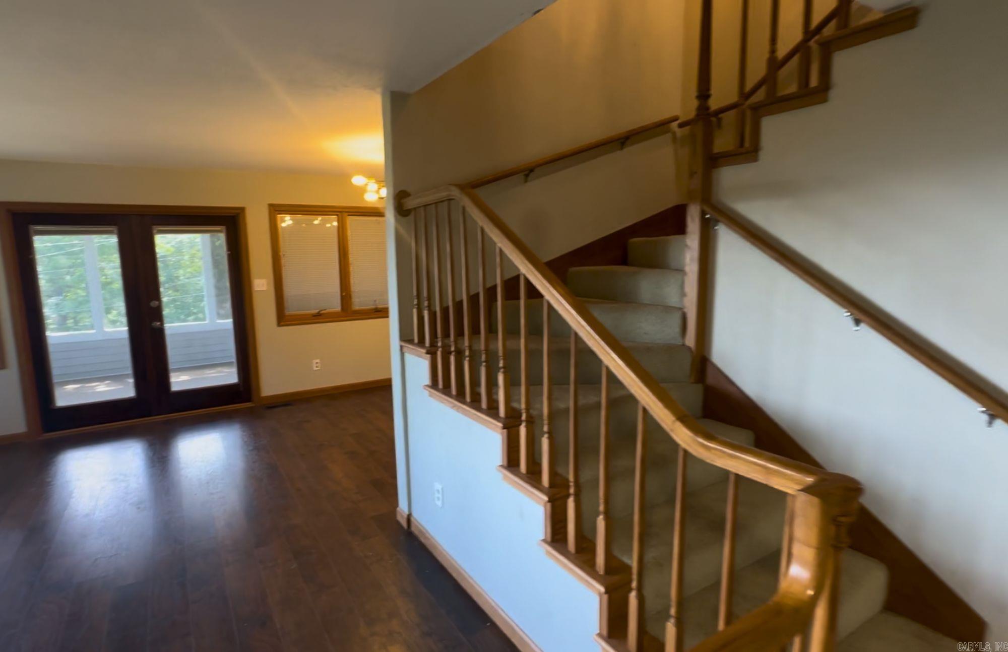 INDIAN HILLS - Residential