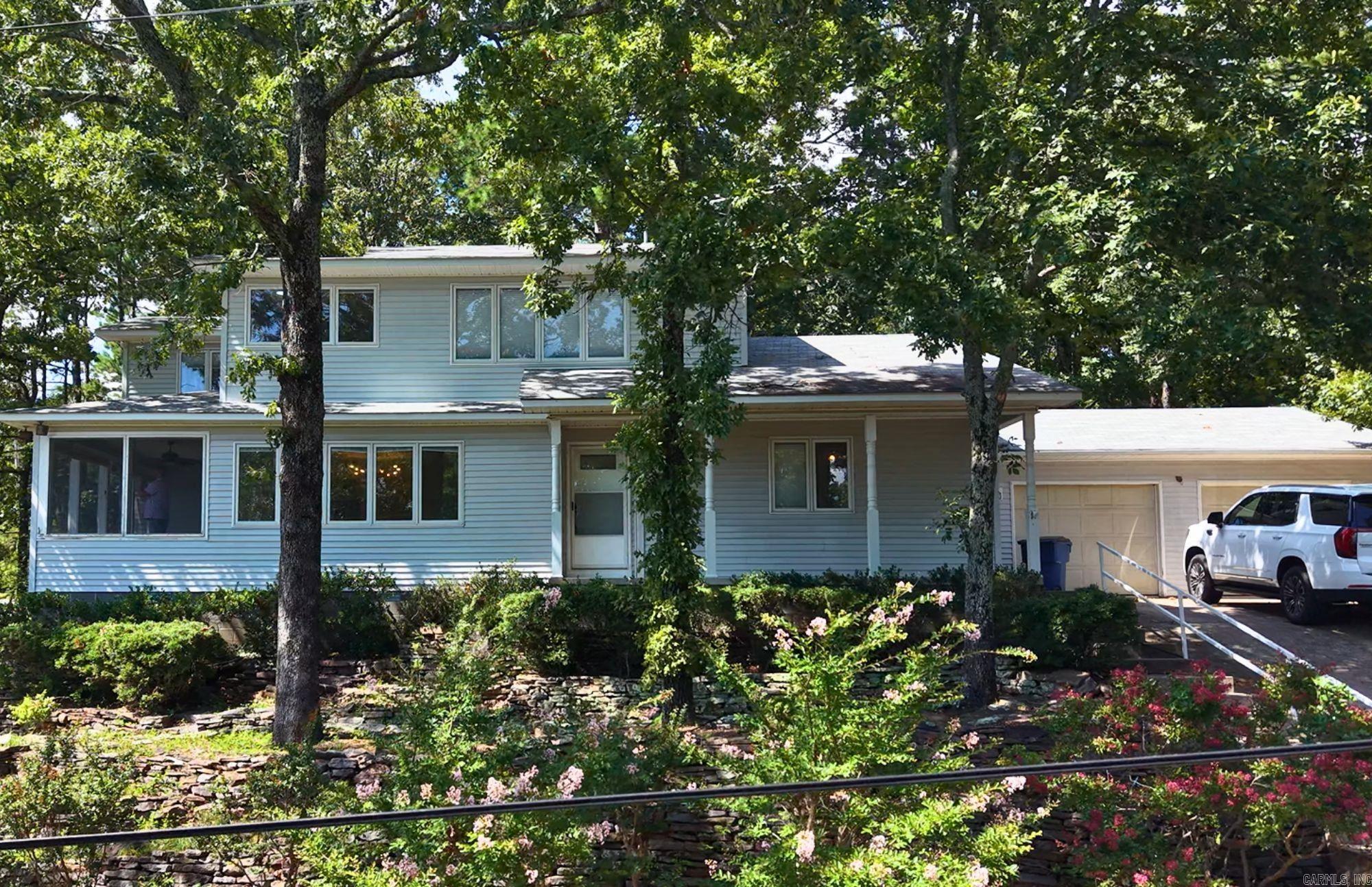 INDIAN HILLS - Residential