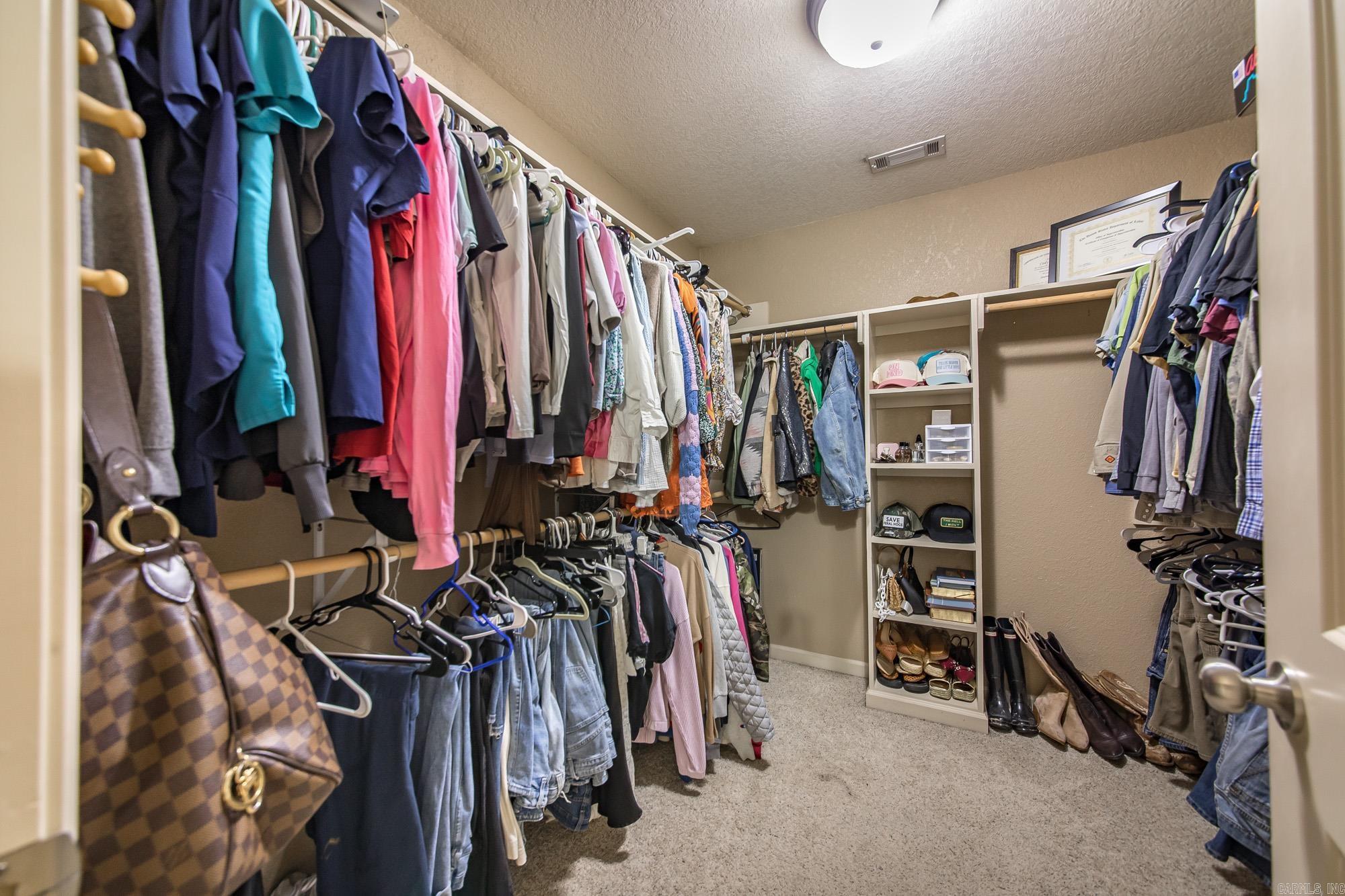 APPLE VALLEY - Residential
