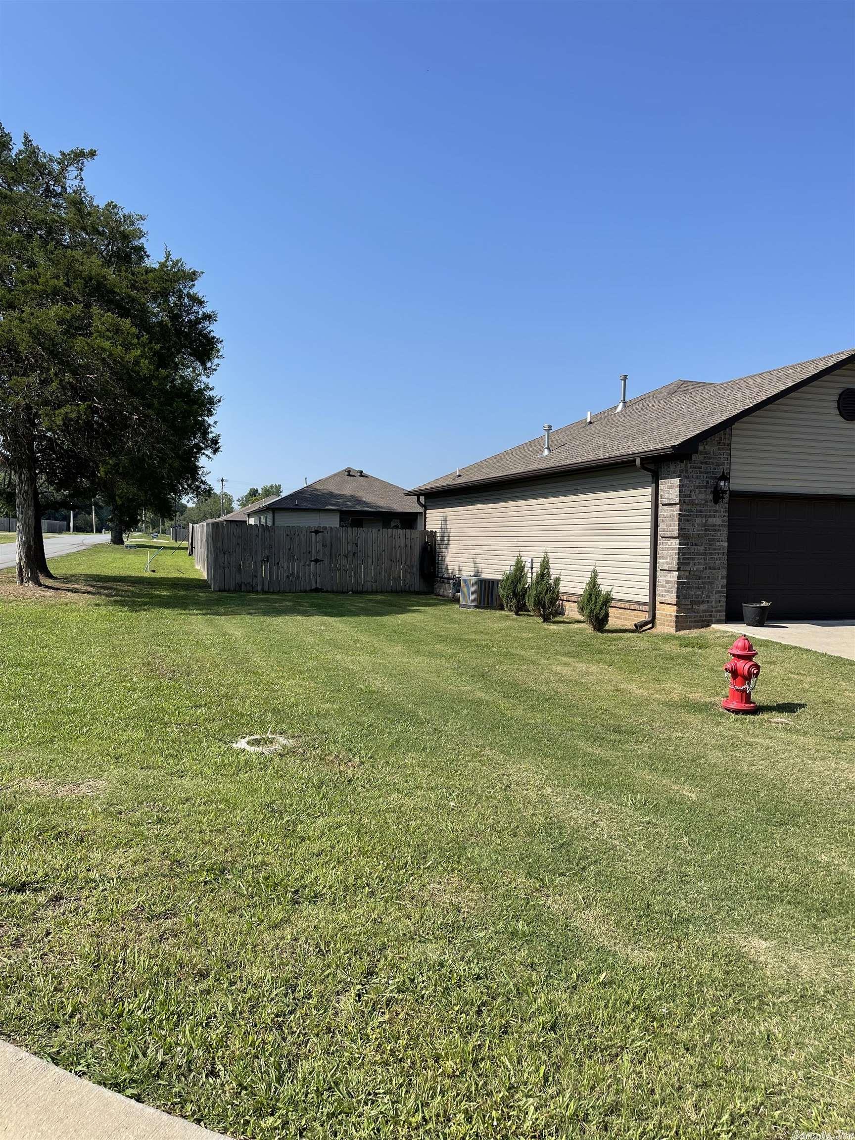 LILLY ANN PLACE - Residential