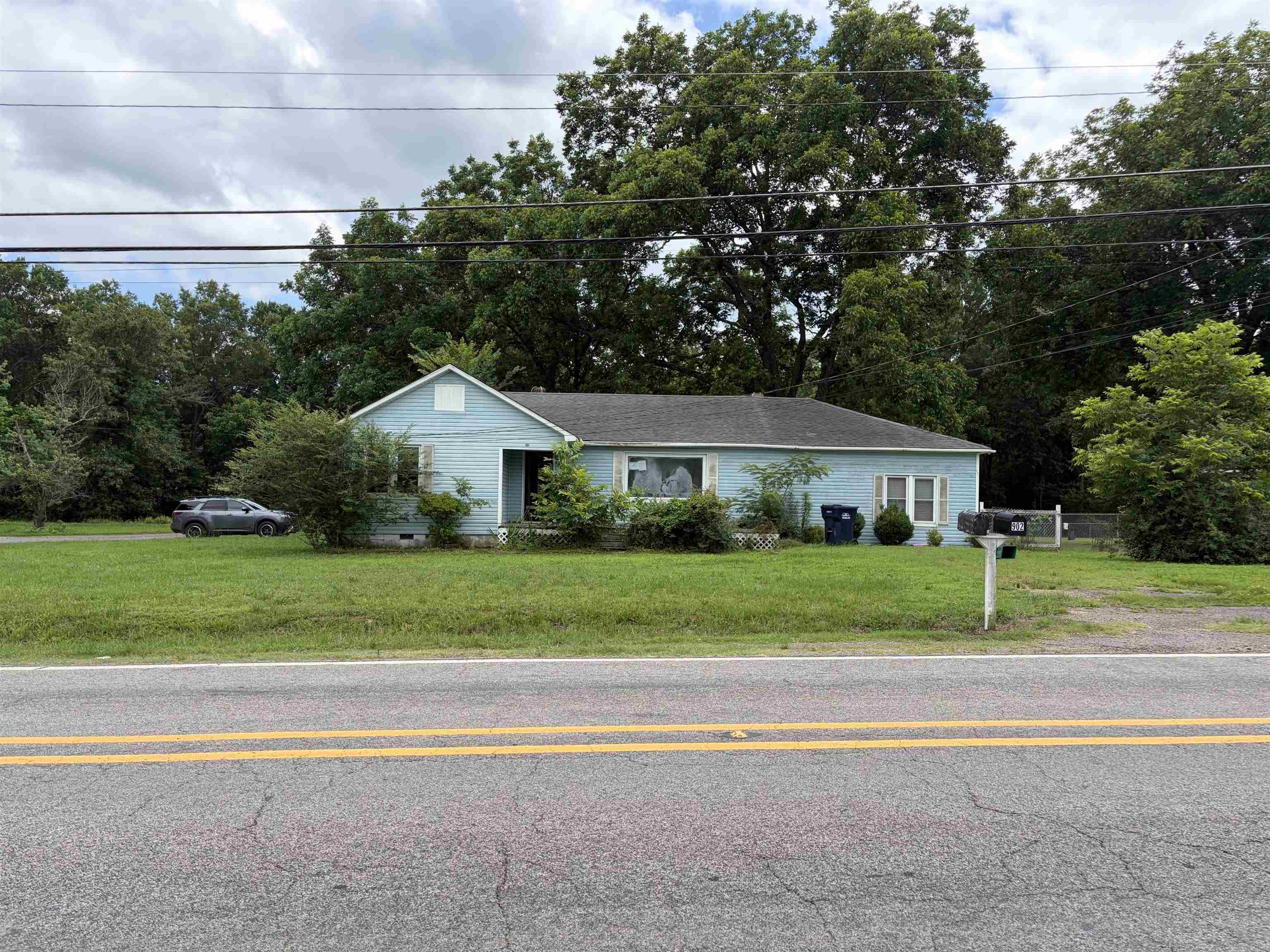 INVESTORS TAKE NOTICE!!! This 3 bedroom, 2 bath property offers great potential with a spacious lot and a workshop for added value. Plenty of possibilities for investors, a fixer-upper project, or those looking for extra space. Priced to sell. Don't miss this opportunity! HOME TO BE SOLD AS IS WHERE IS.