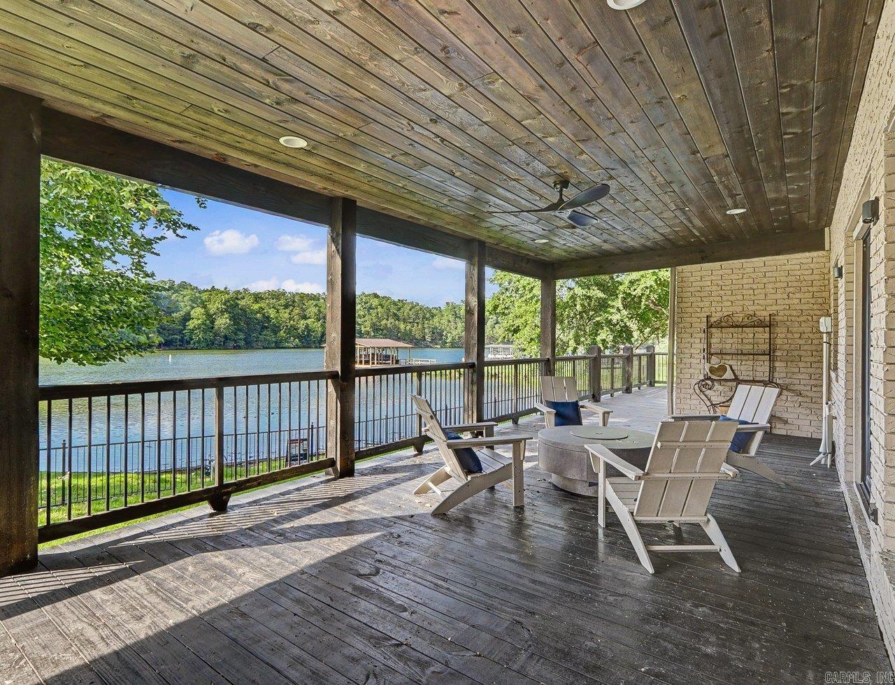 LAKE FOREST SHORES - Residential