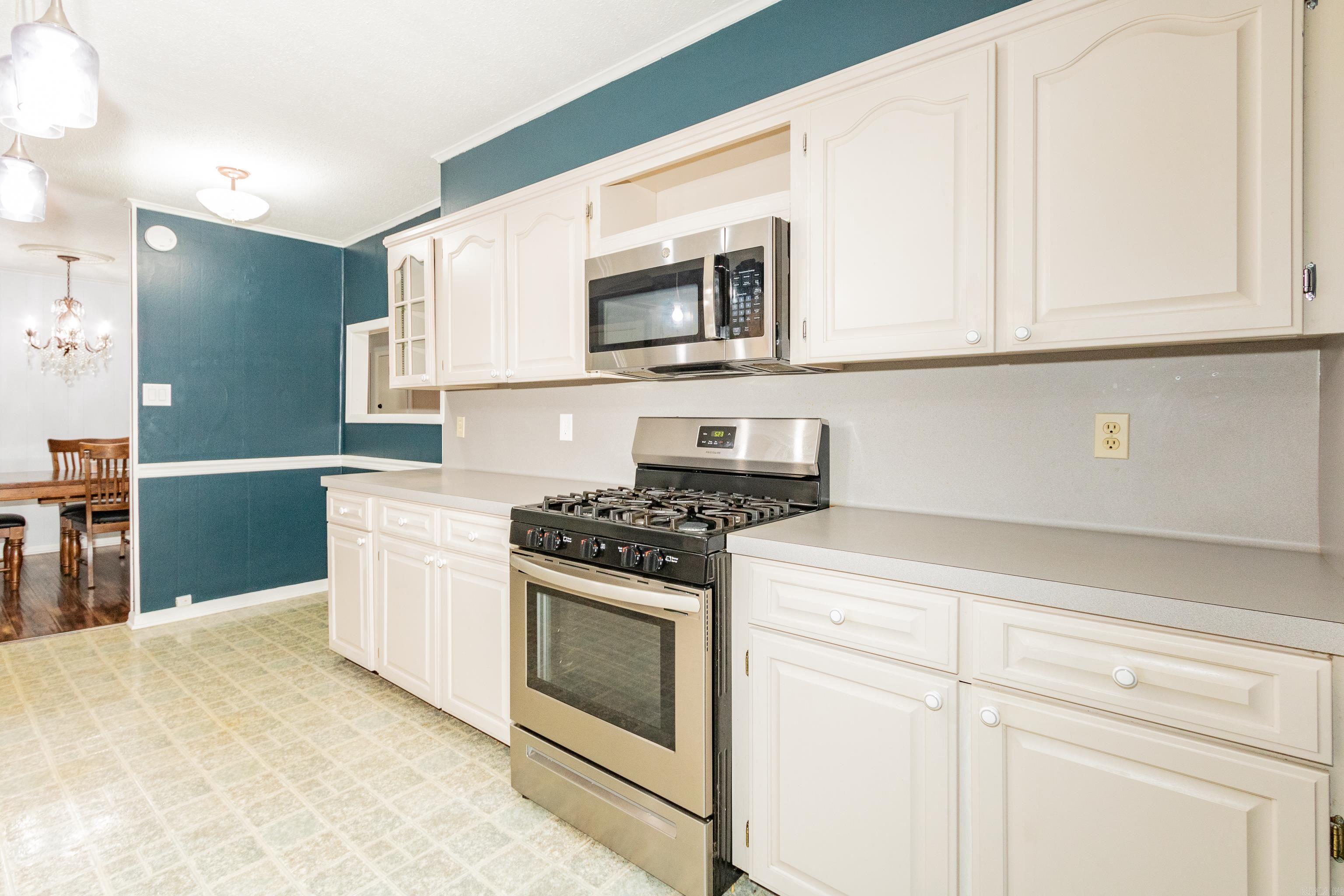 SOUTHERN HILLS - Residential
