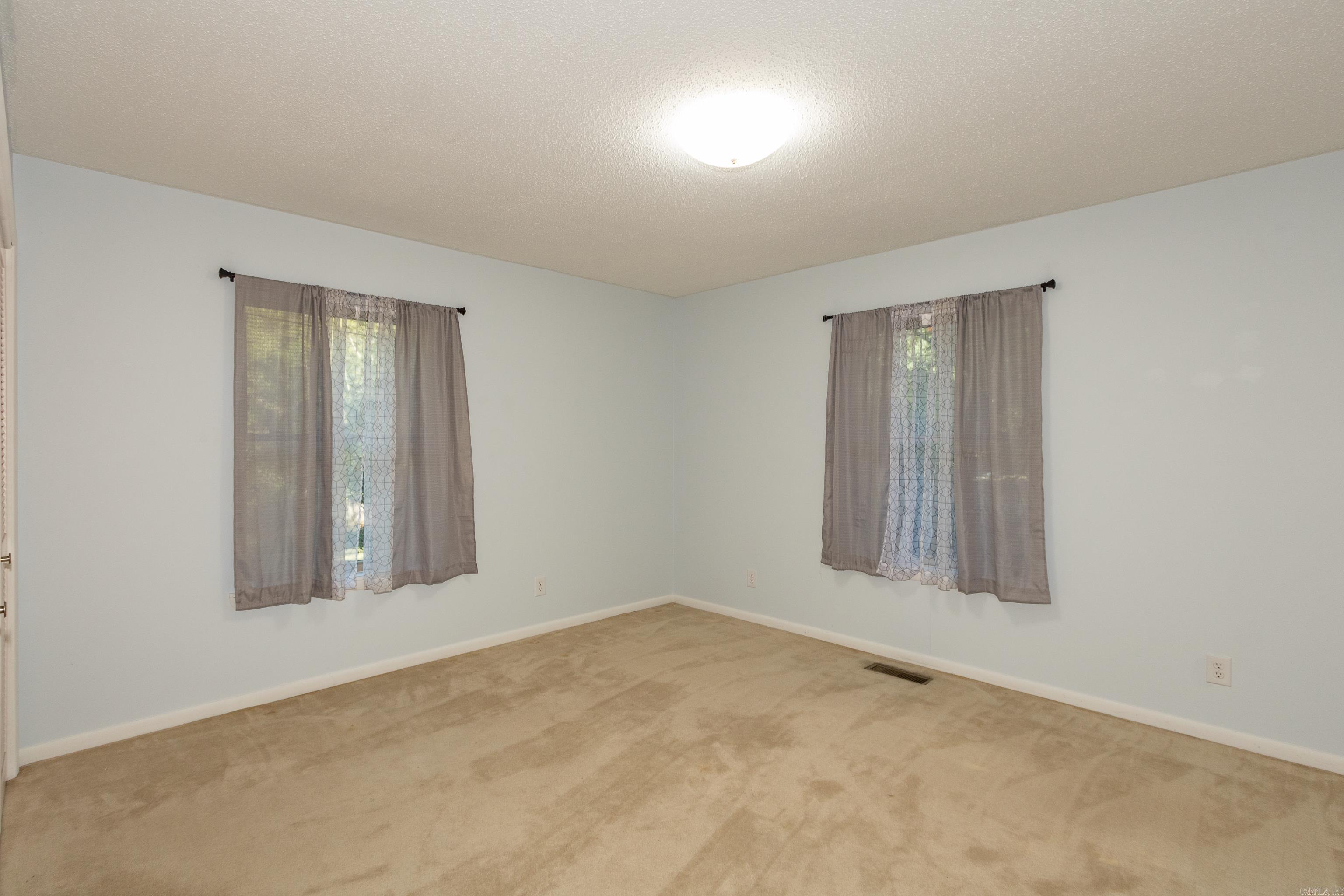 SOUTHERN HILLS - Residential