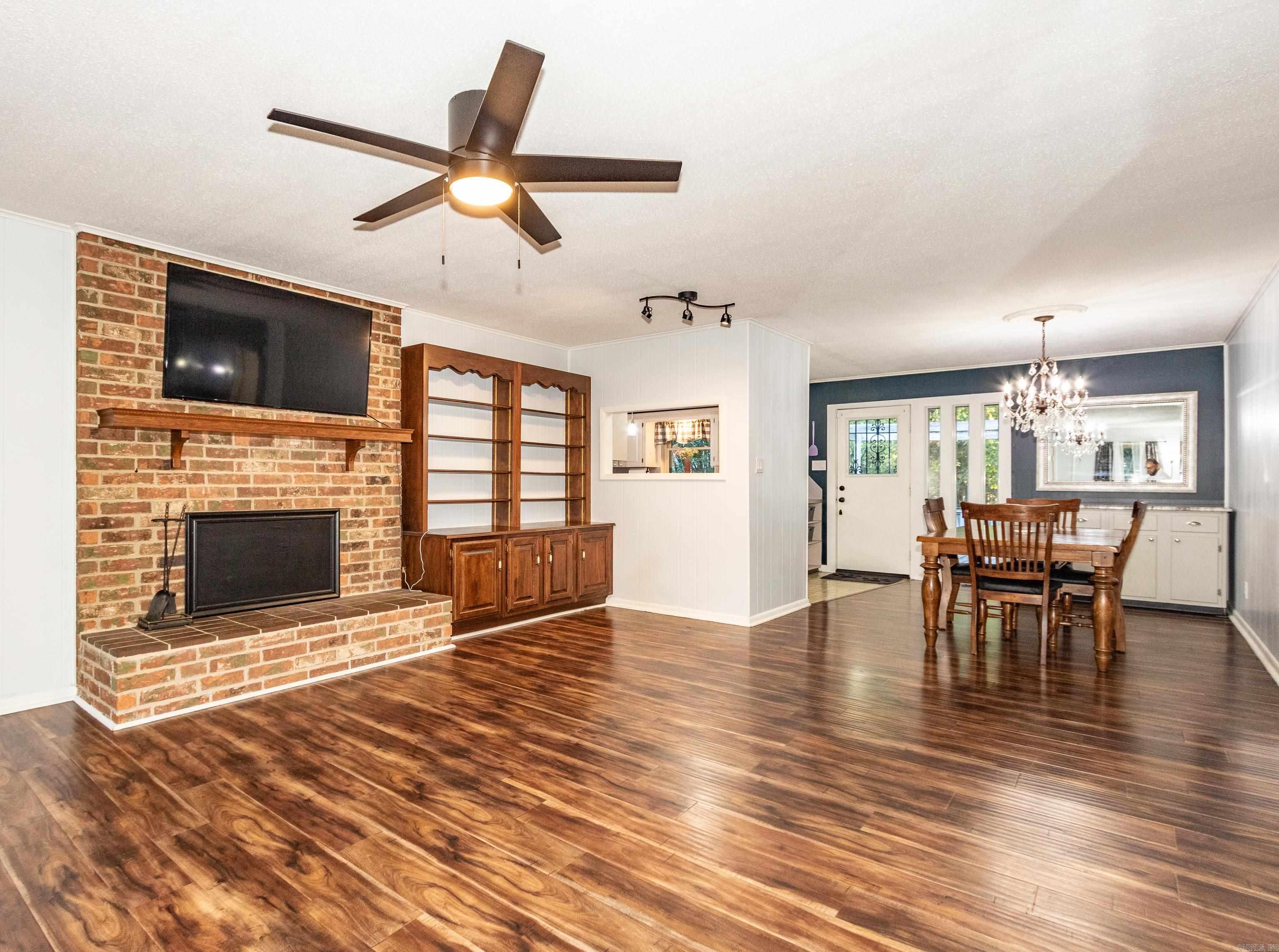SOUTHERN HILLS - Residential