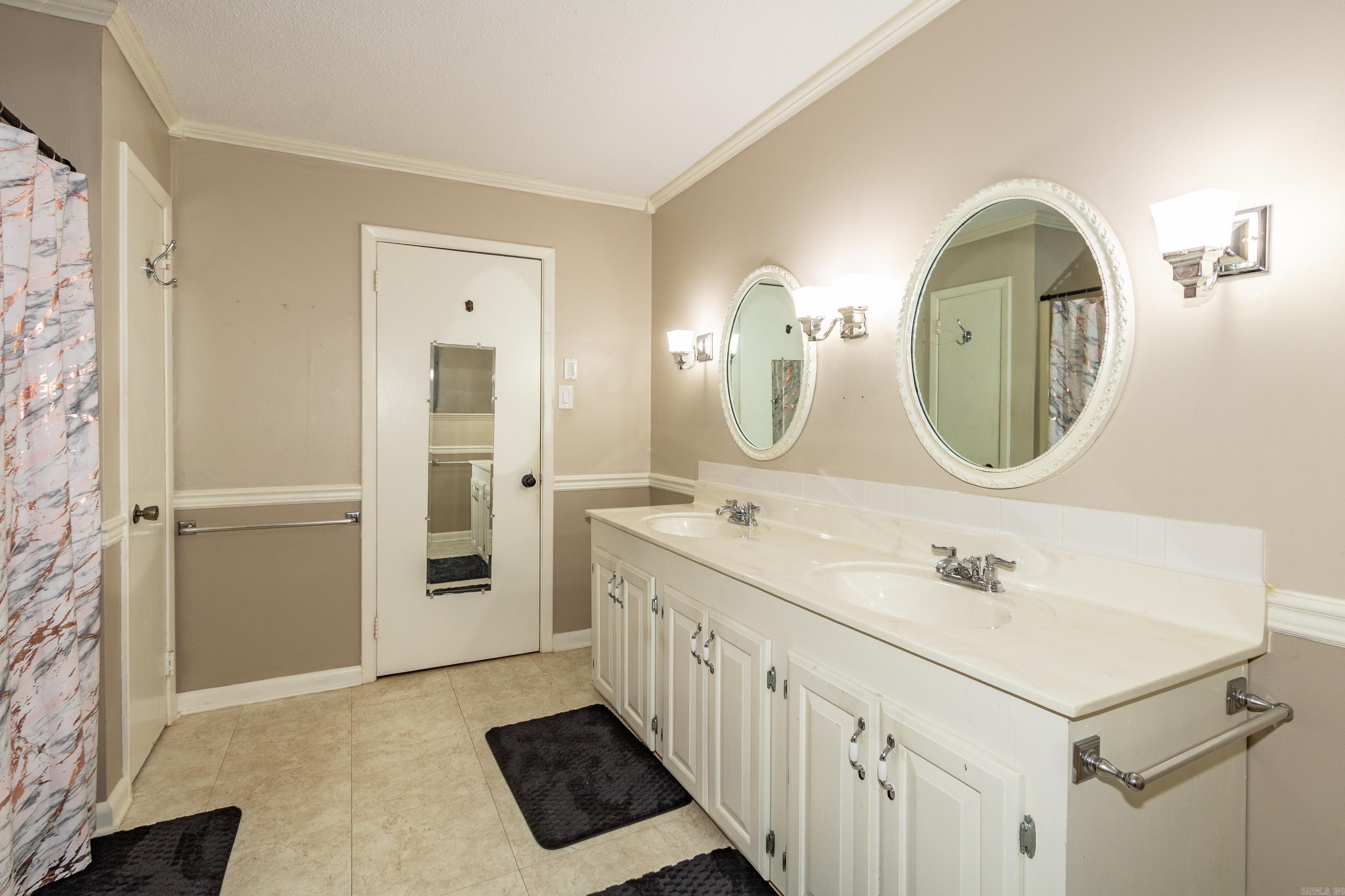 SOUTHERN HILLS - Residential