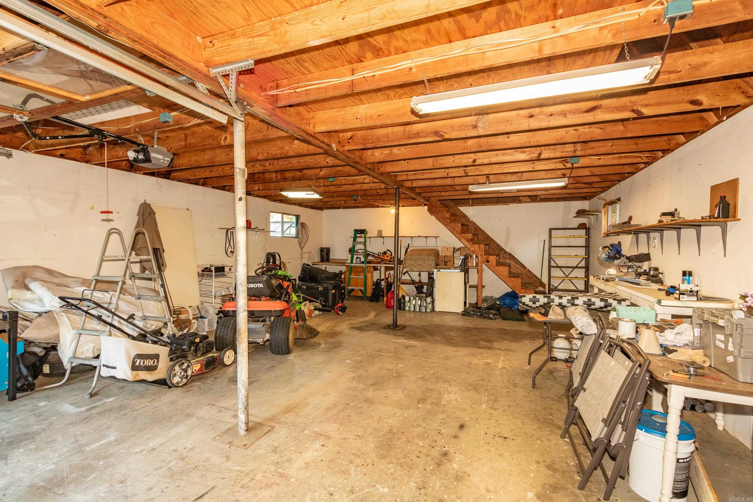 SOUTHERN HILLS - Residential