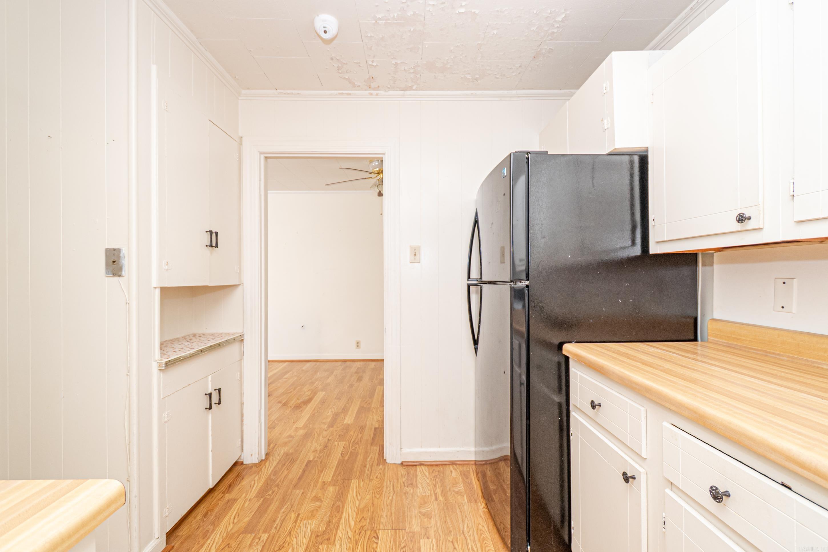 THOMPSON HEIGHTS - Residential