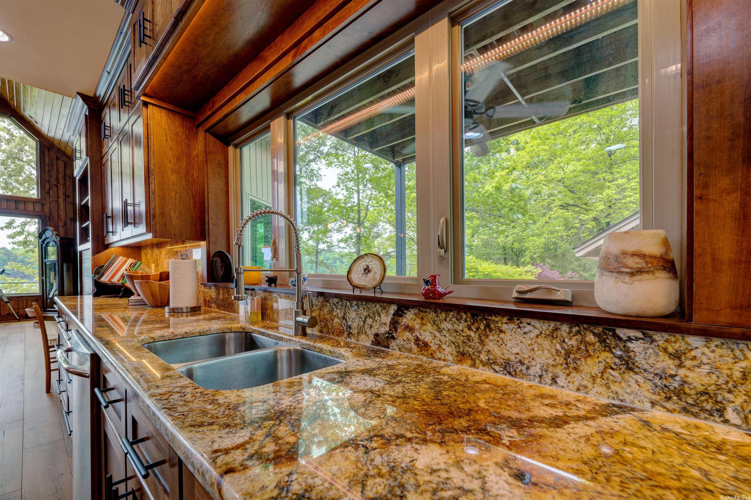 BELMONT ACRES - LAKE - Residential