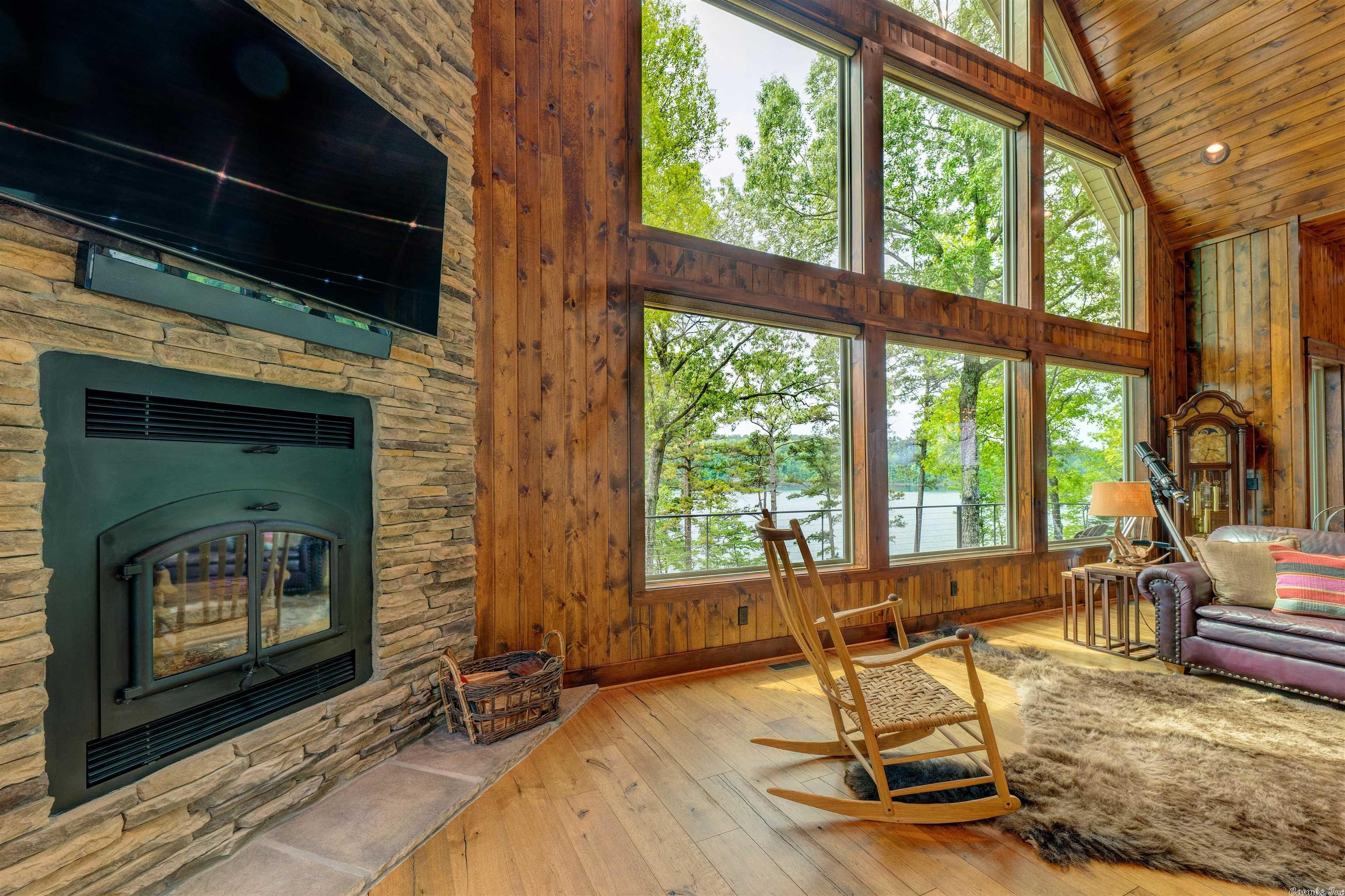 BELMONT ACRES - LAKE - Residential