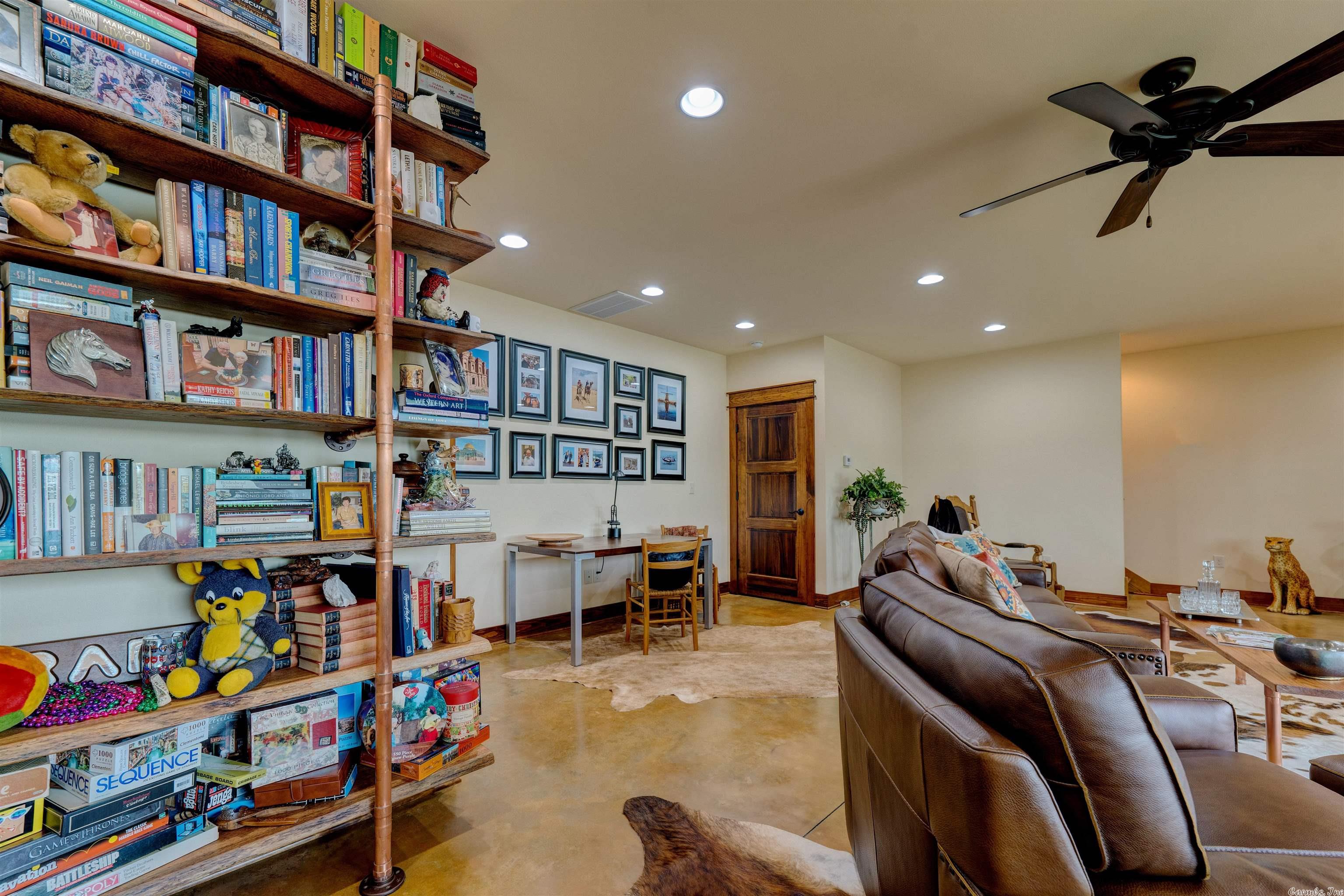 BELMONT ACRES - LAKE - Residential
