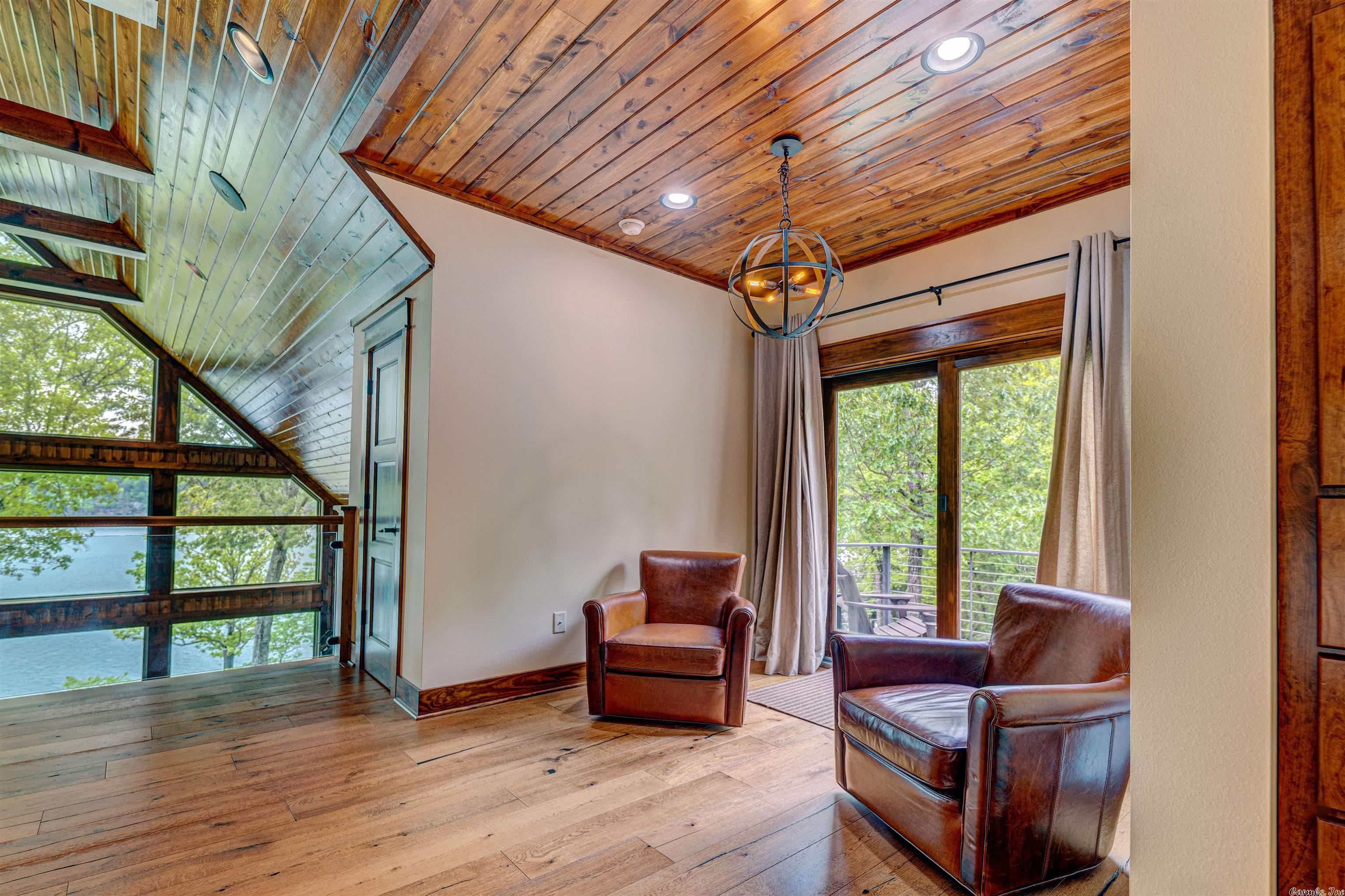 BELMONT ACRES - LAKE - Residential