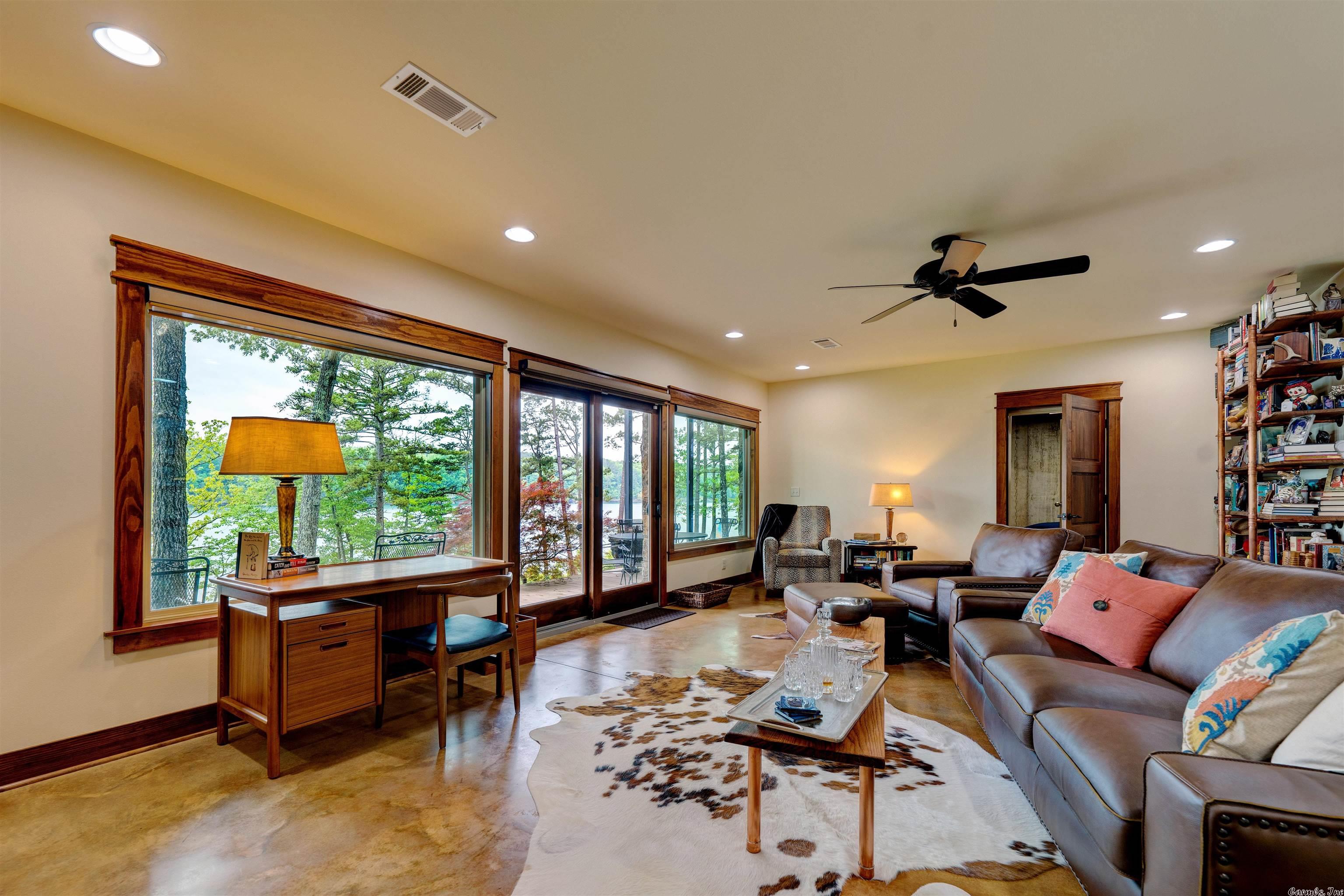 BELMONT ACRES - LAKE - Residential