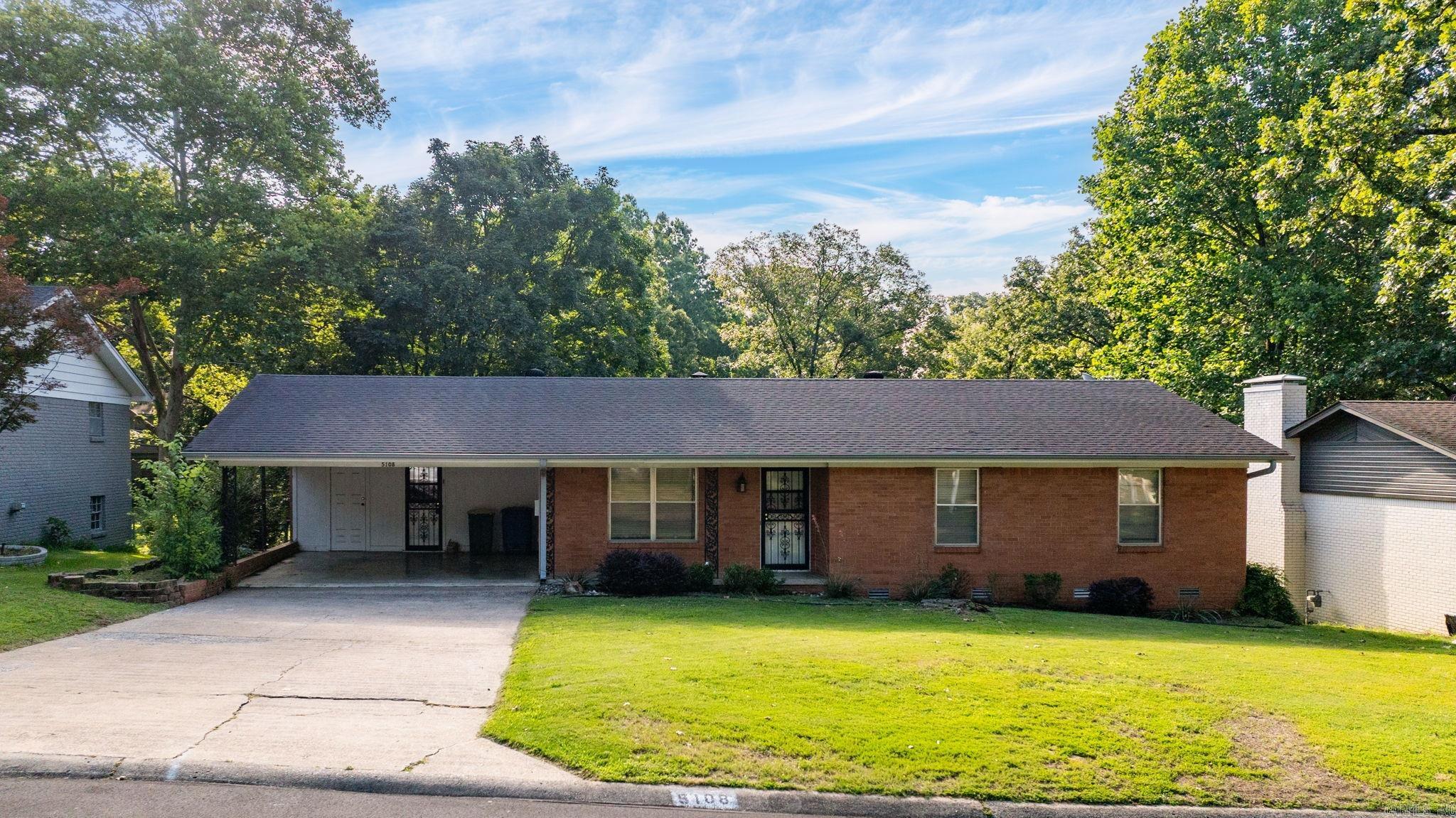PIKE VIEW - Residential