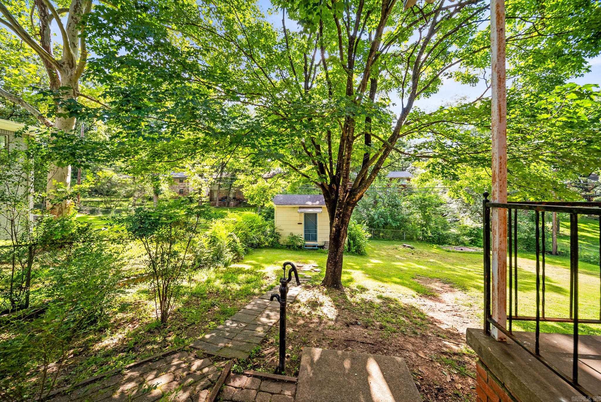 PIKE VIEW - Residential
