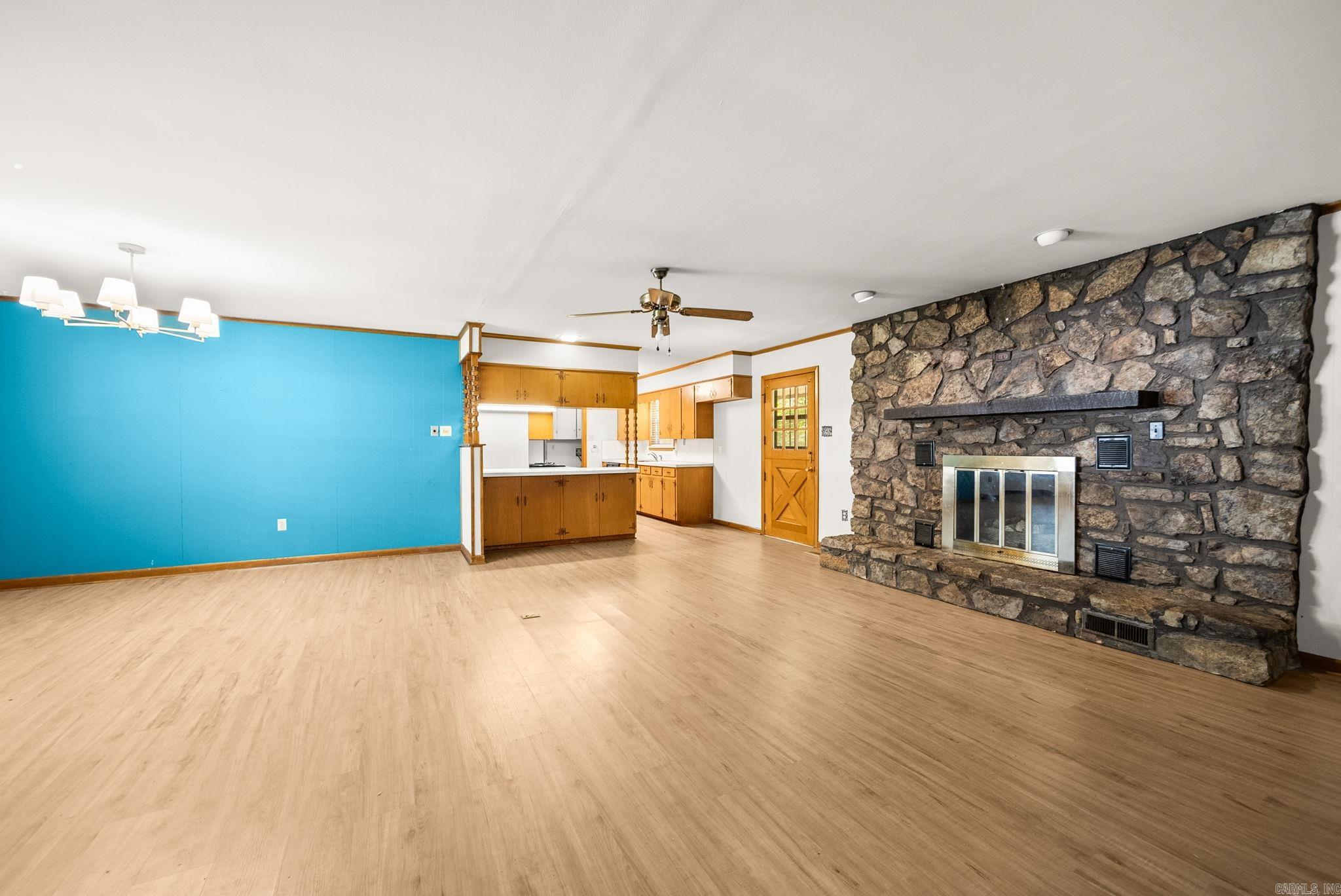 PIKE VIEW - Residential