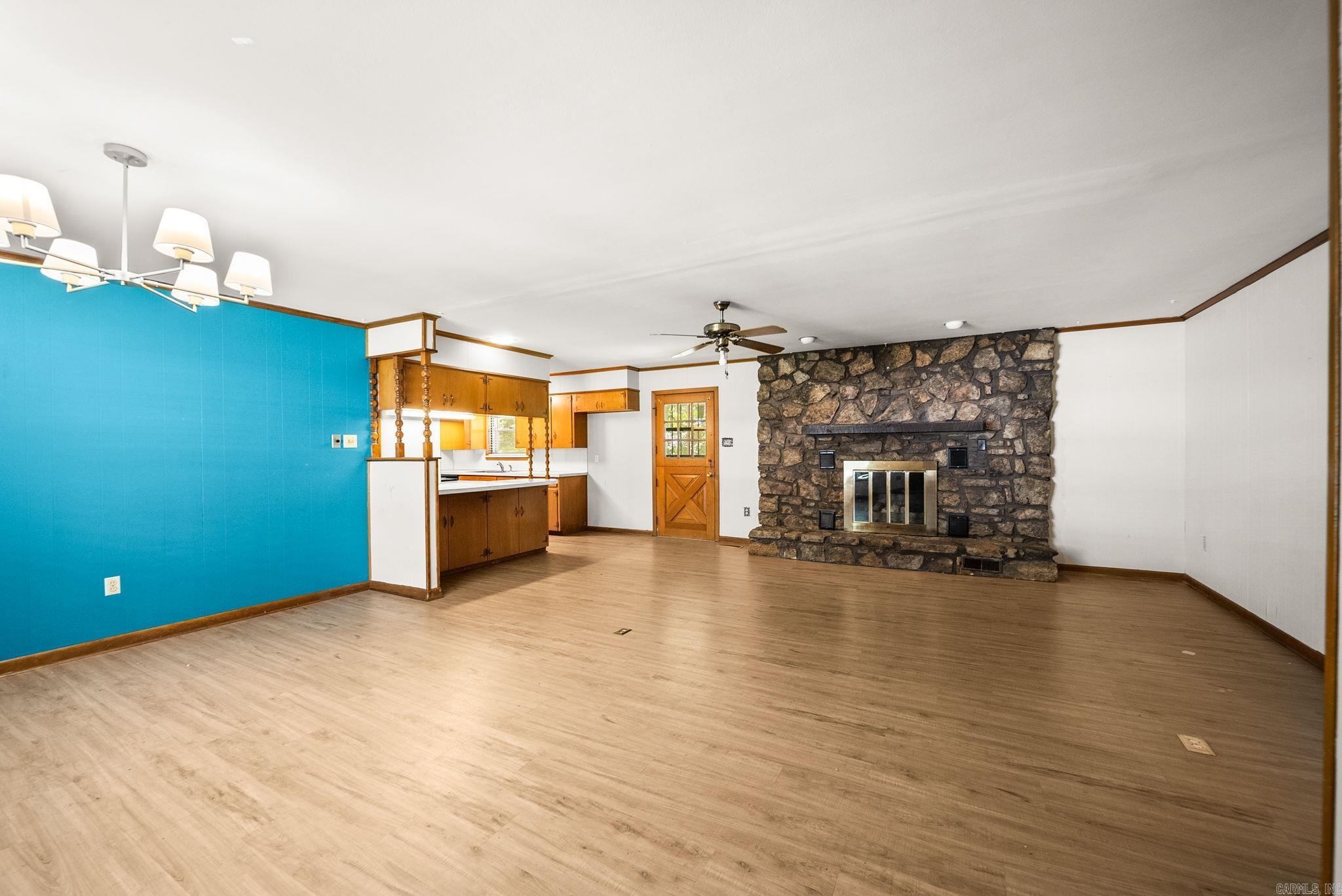 PIKE VIEW - Residential