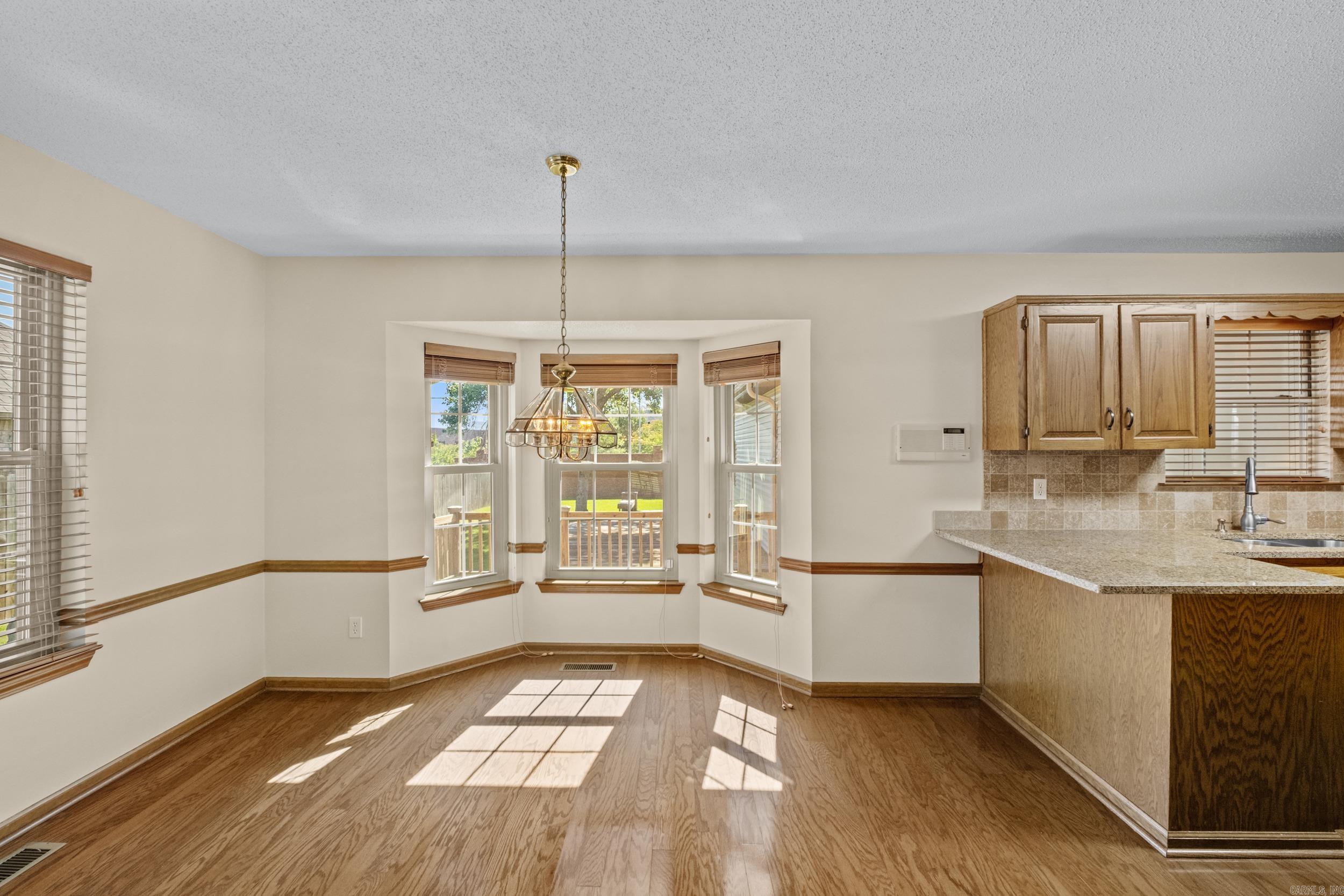 EAST MEADOW - Residential