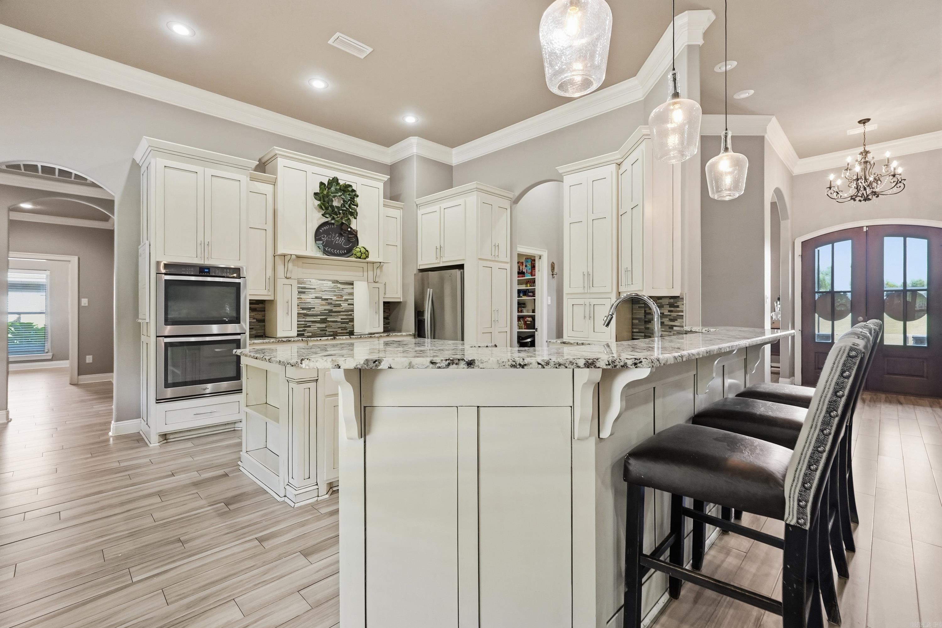HUNTINGTON ESTATES - Residential