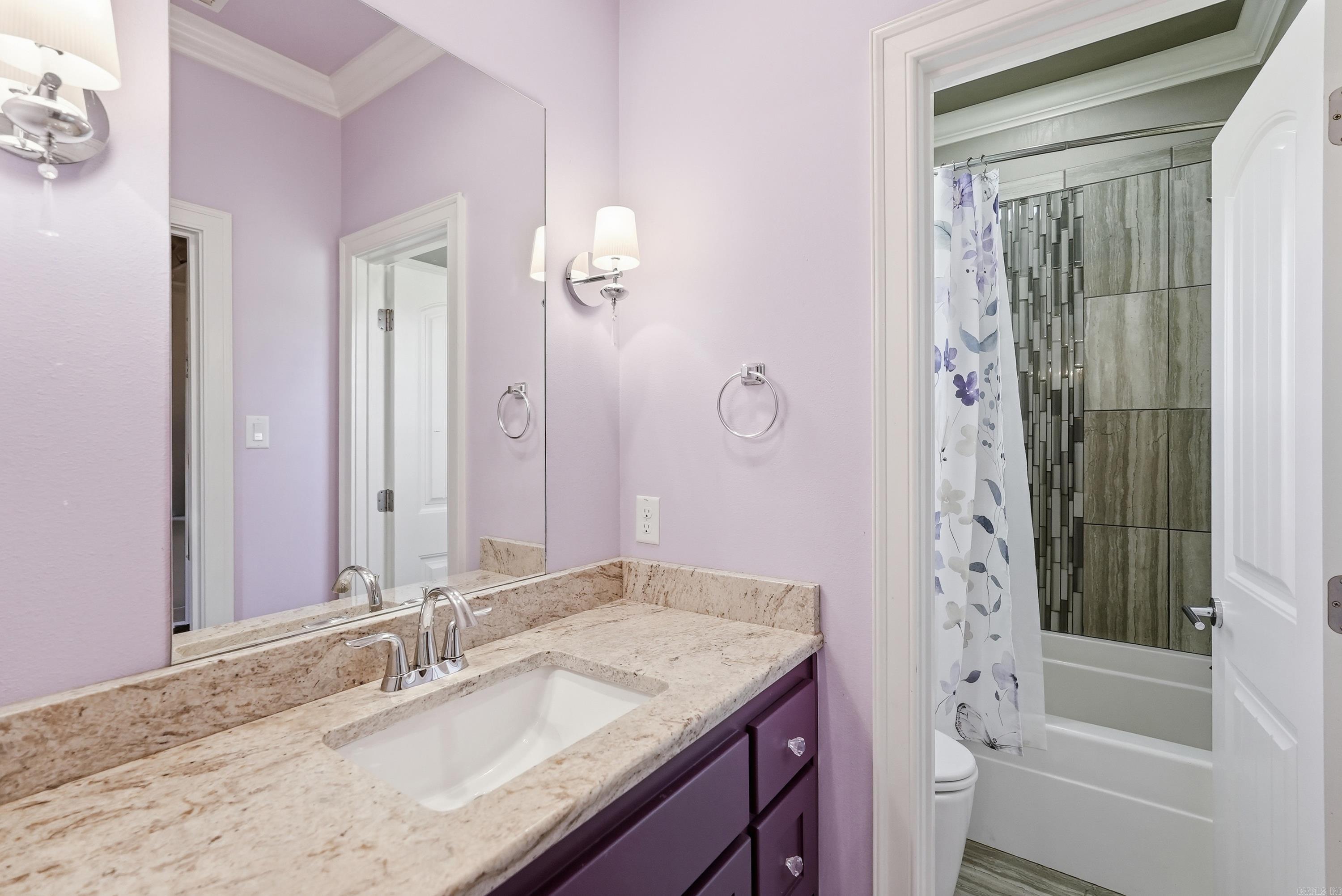 HUNTINGTON ESTATES - Residential