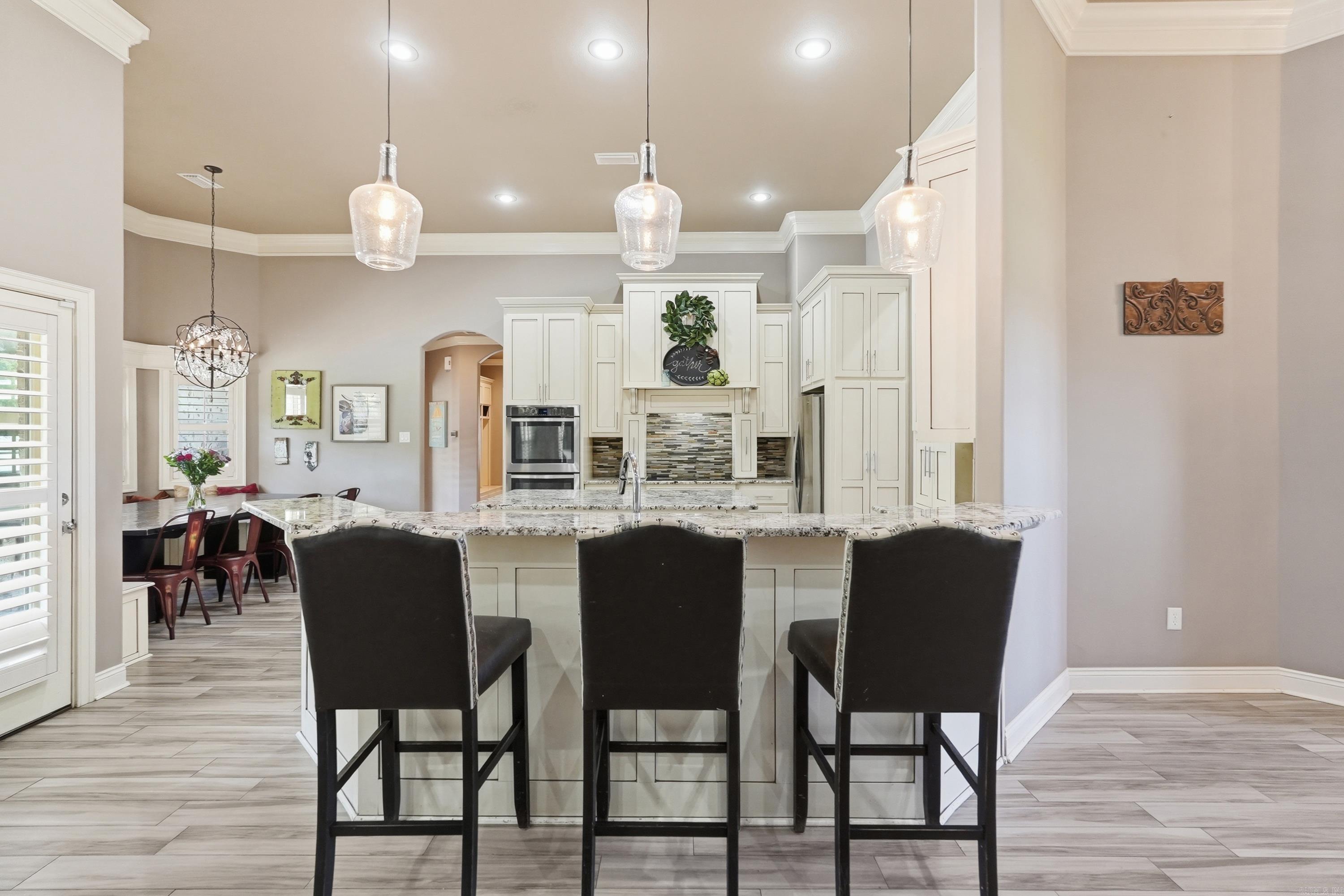 HUNTINGTON ESTATES - Residential