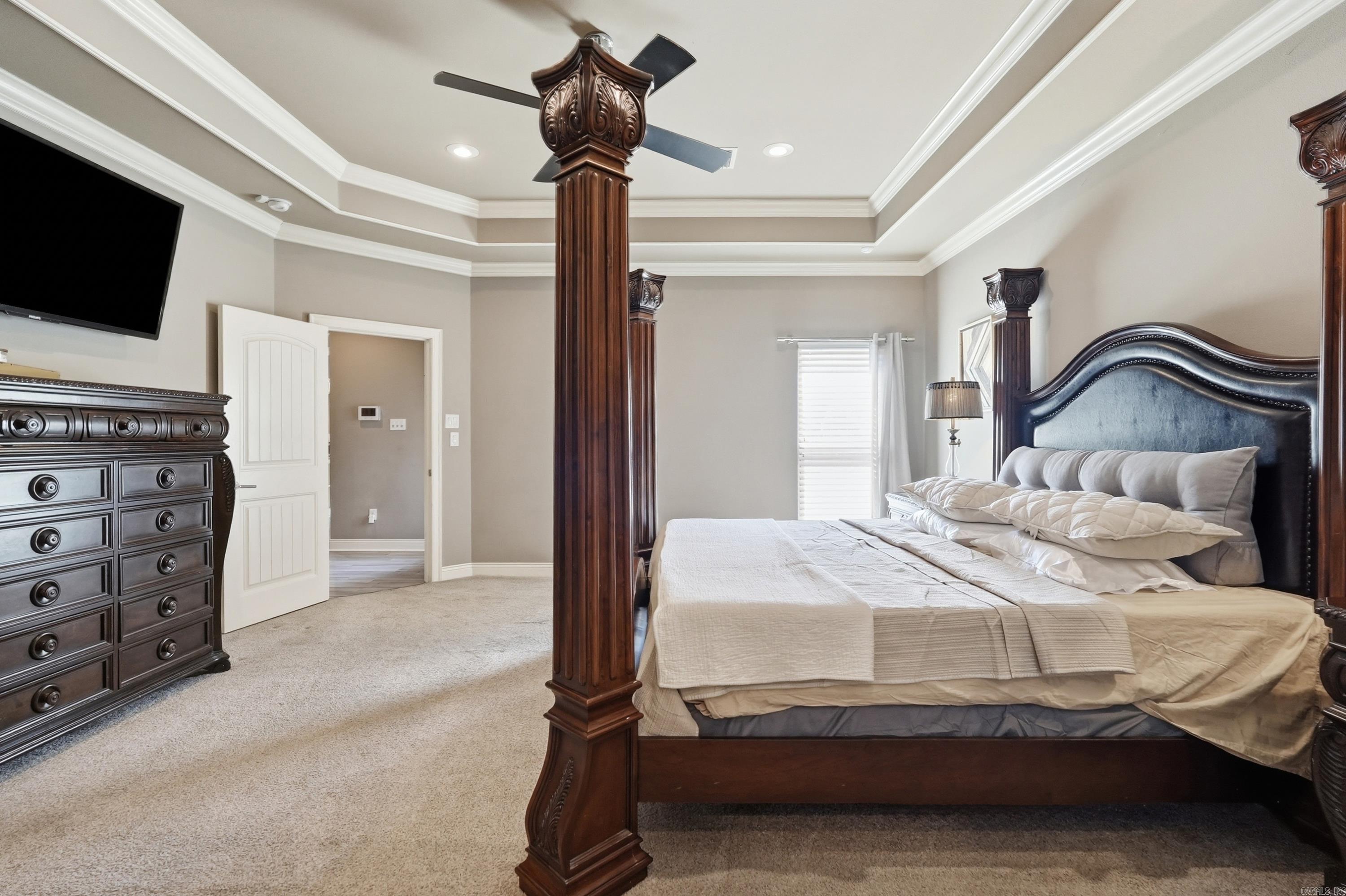 HUNTINGTON ESTATES - Residential