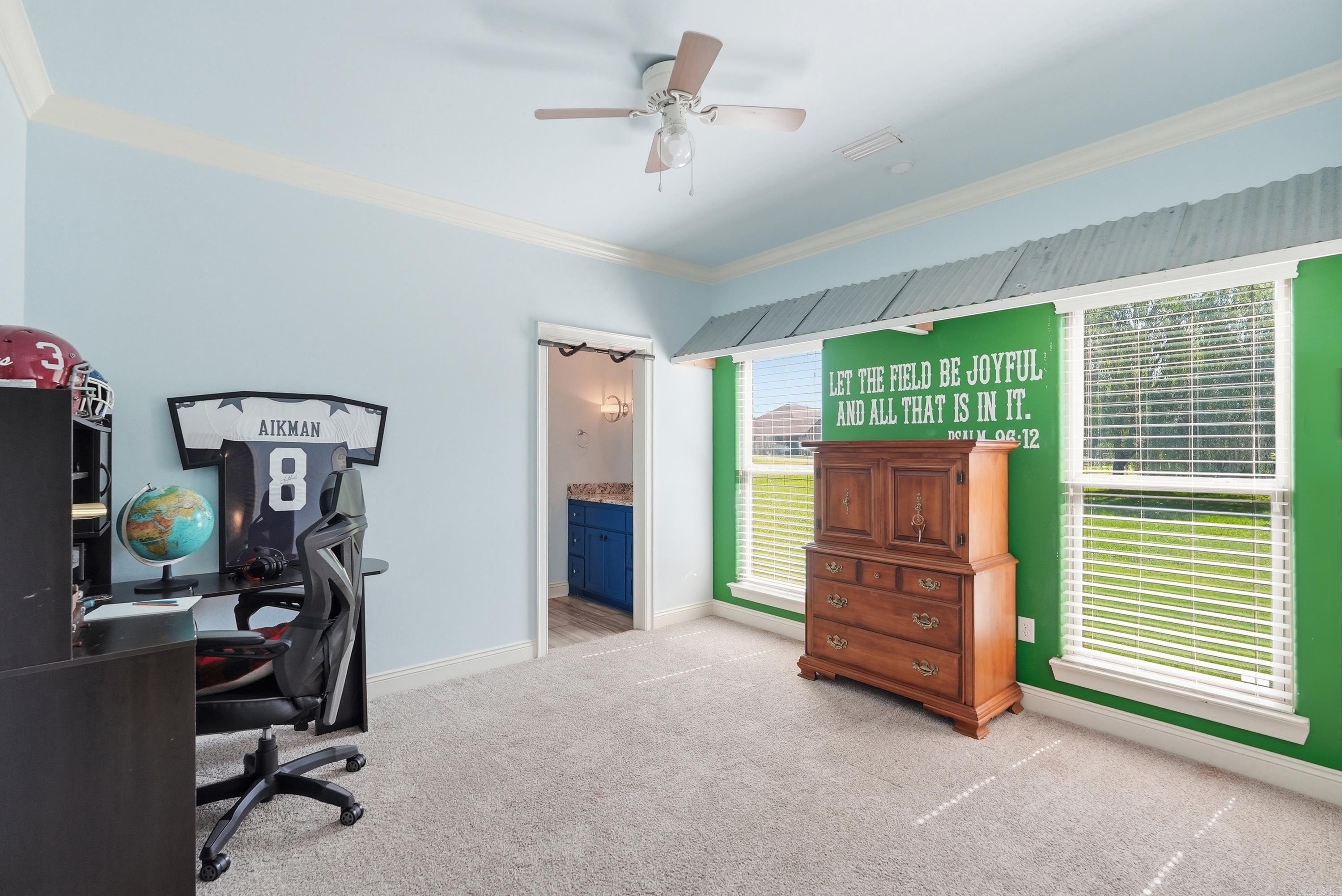 HUNTINGTON ESTATES - Residential