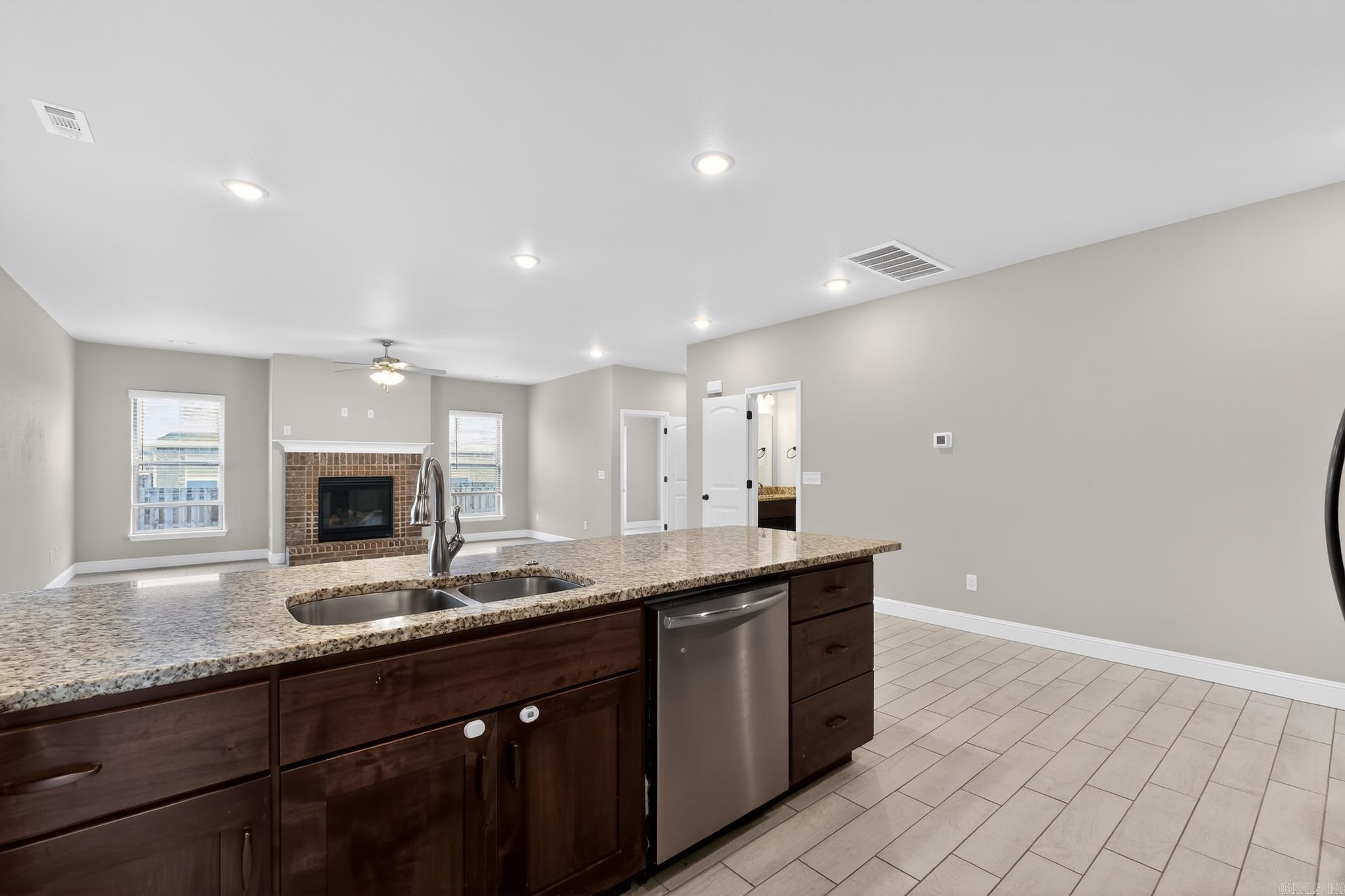 PRAIRIE RIDGE - Residential