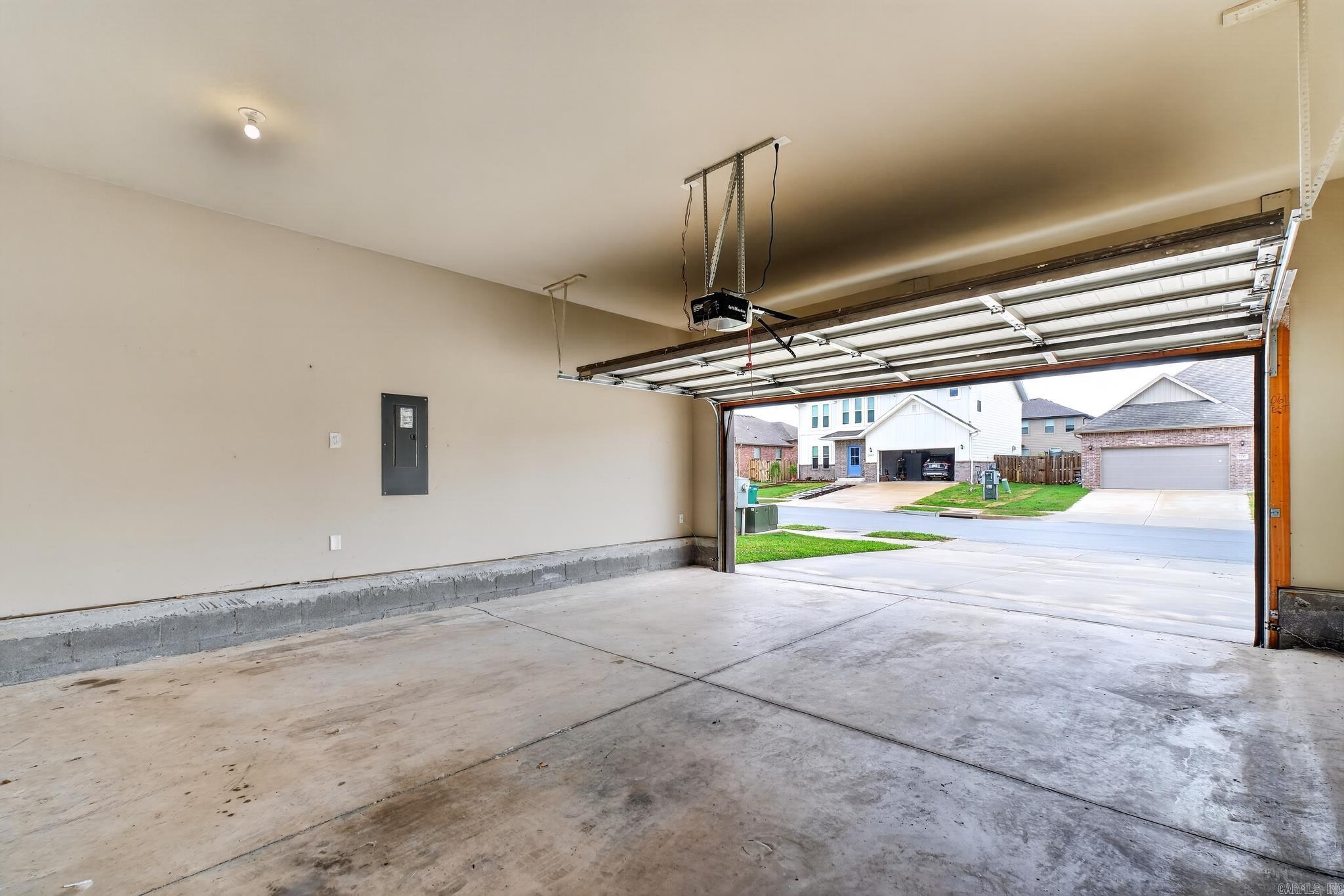 PRAIRIE RIDGE - Residential