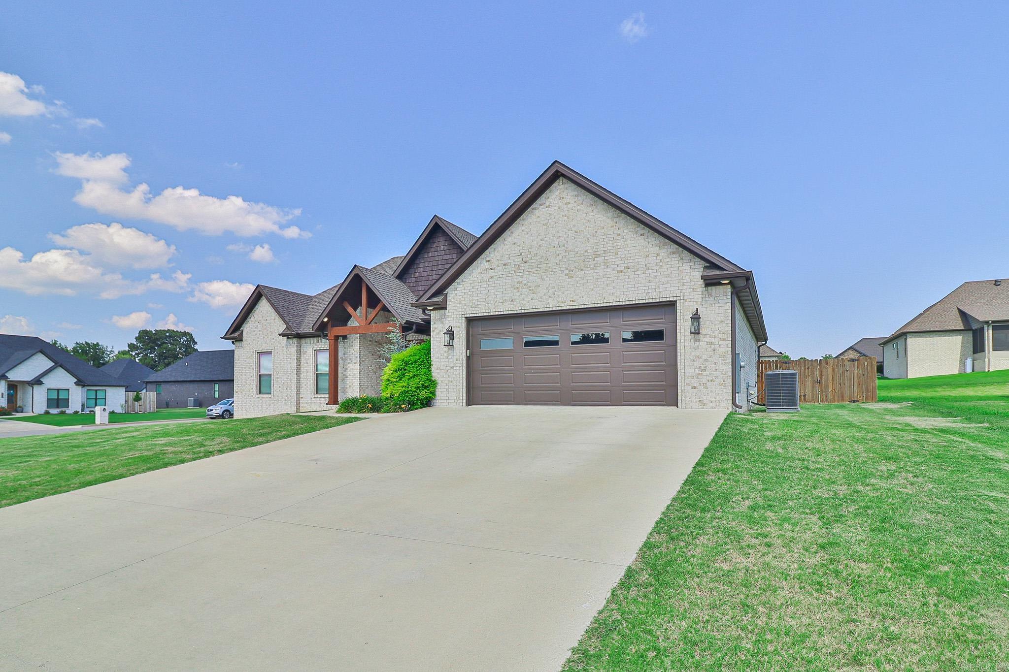 SILO RIDGE ESTATES - Residential